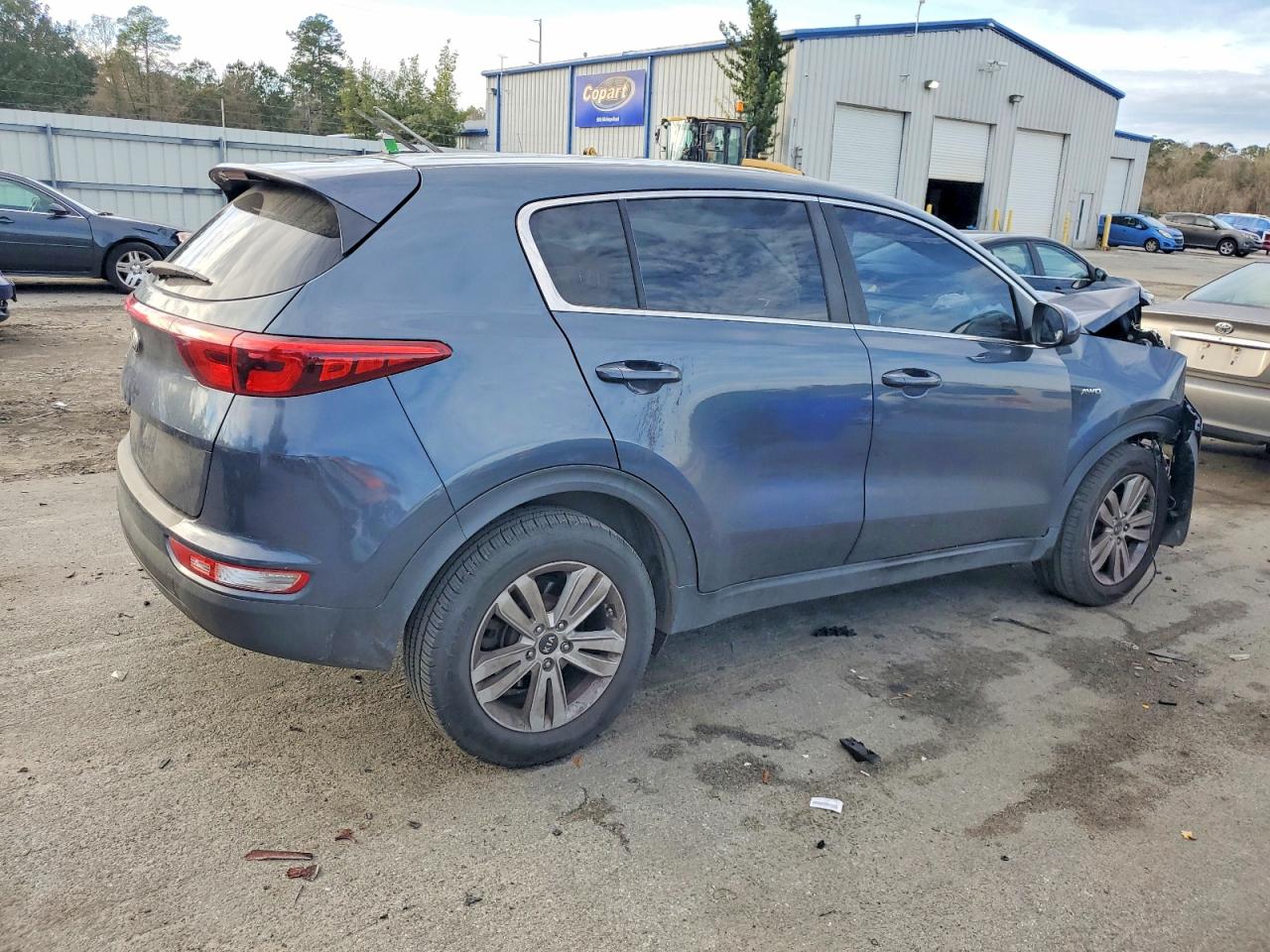 2017 KIA SPORTAGE LX photo 3