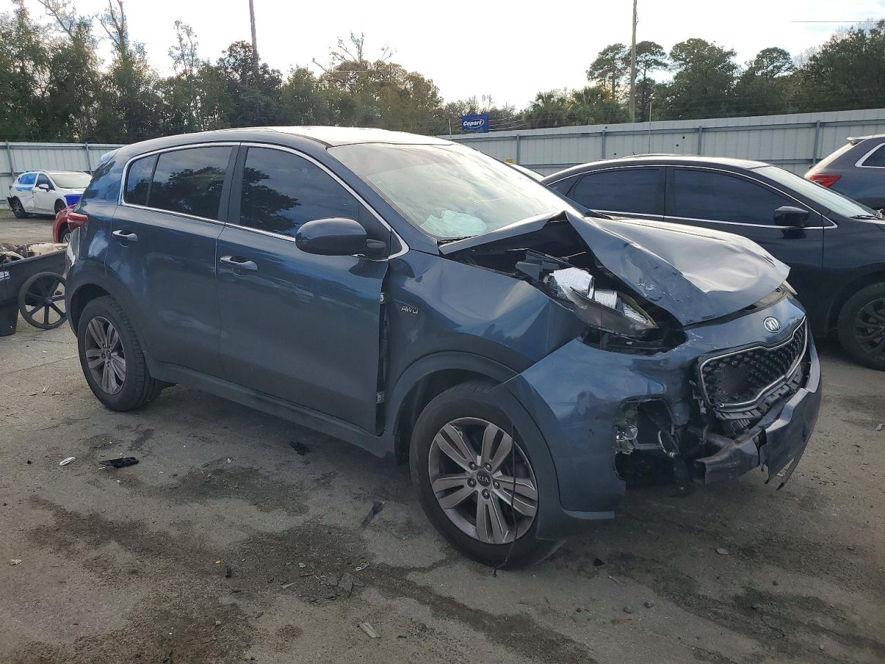 2017 KIA SPORTAGE LX photo 4