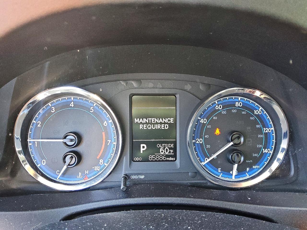2018 TOYOTA COROLLA L photo 9