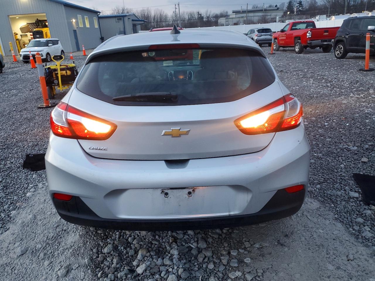2019 CHEVROLET CRUZE LS photo 6