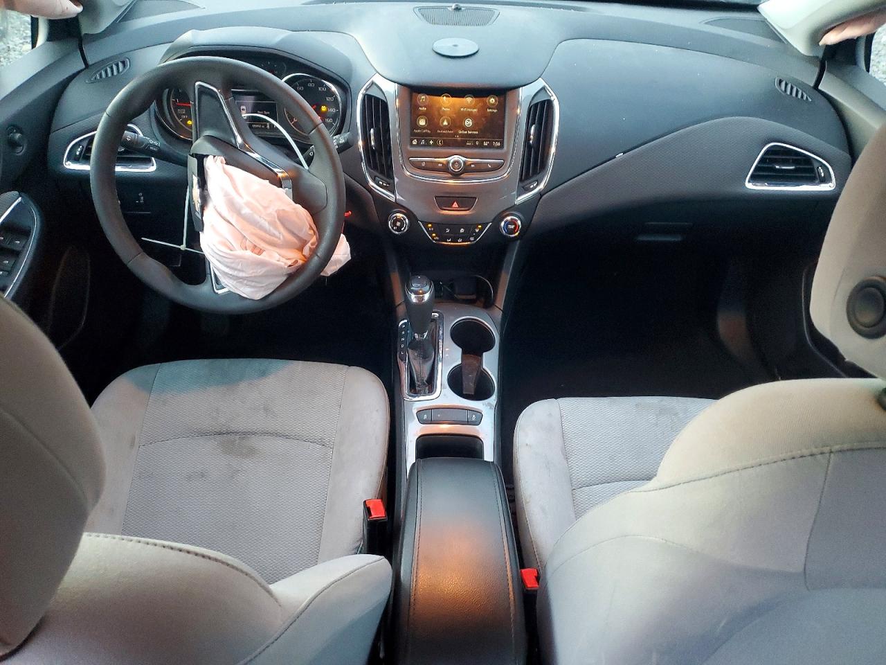 2019 CHEVROLET CRUZE LS photo 8