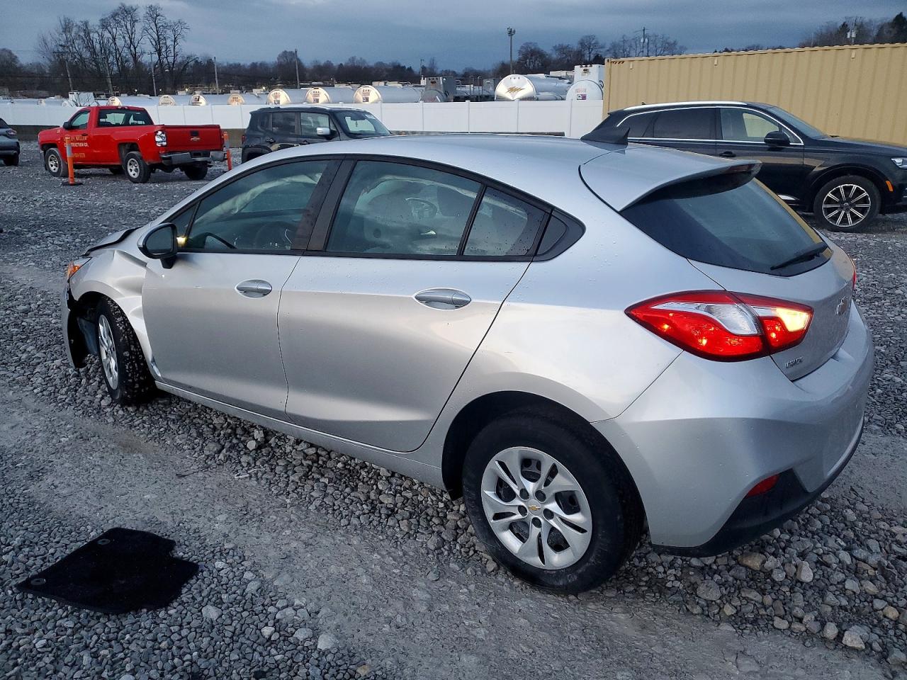2019 CHEVROLET CRUZE LS photo 2