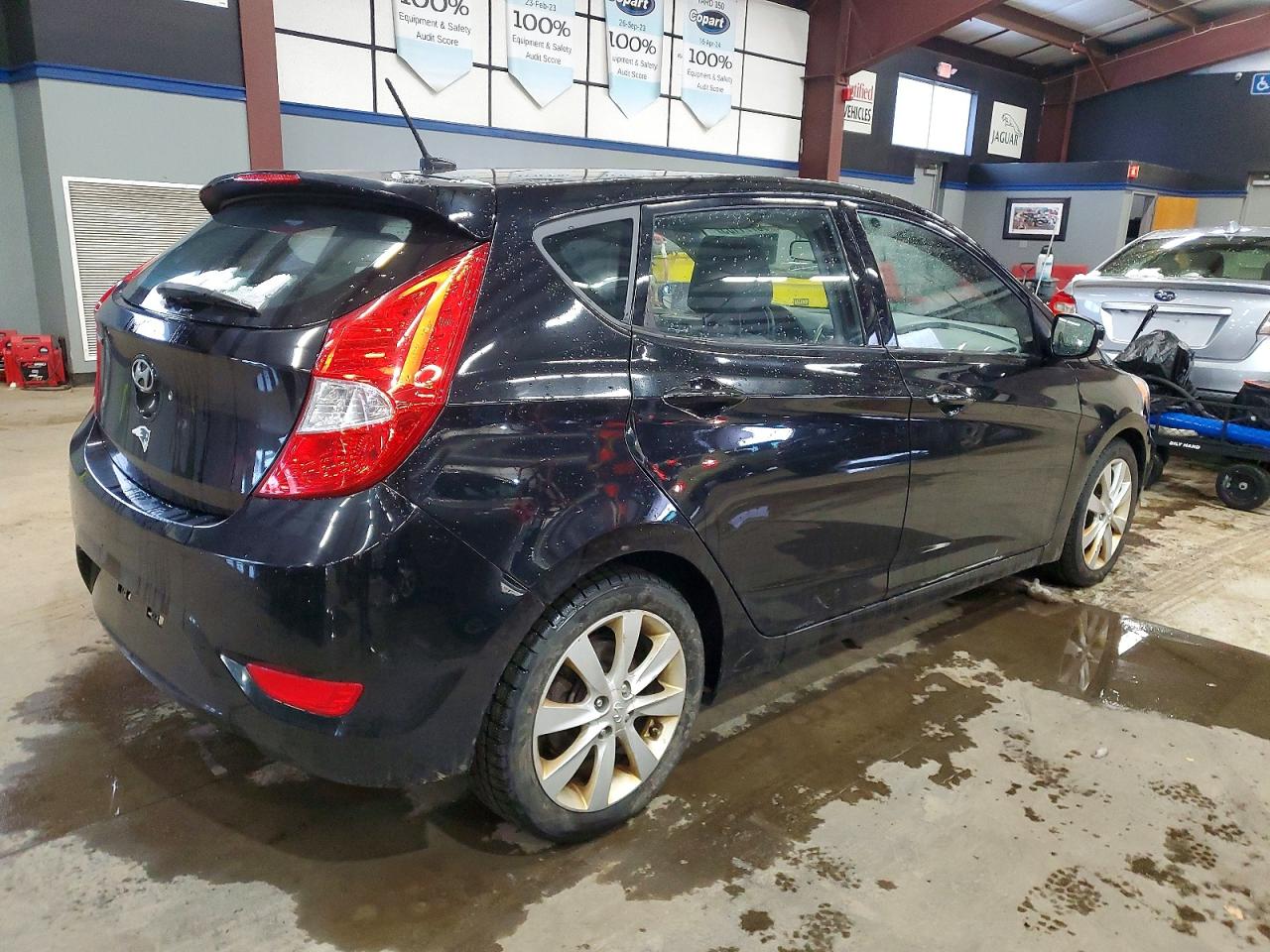 2014 HYUNDAI ACCENT GLS photo 3