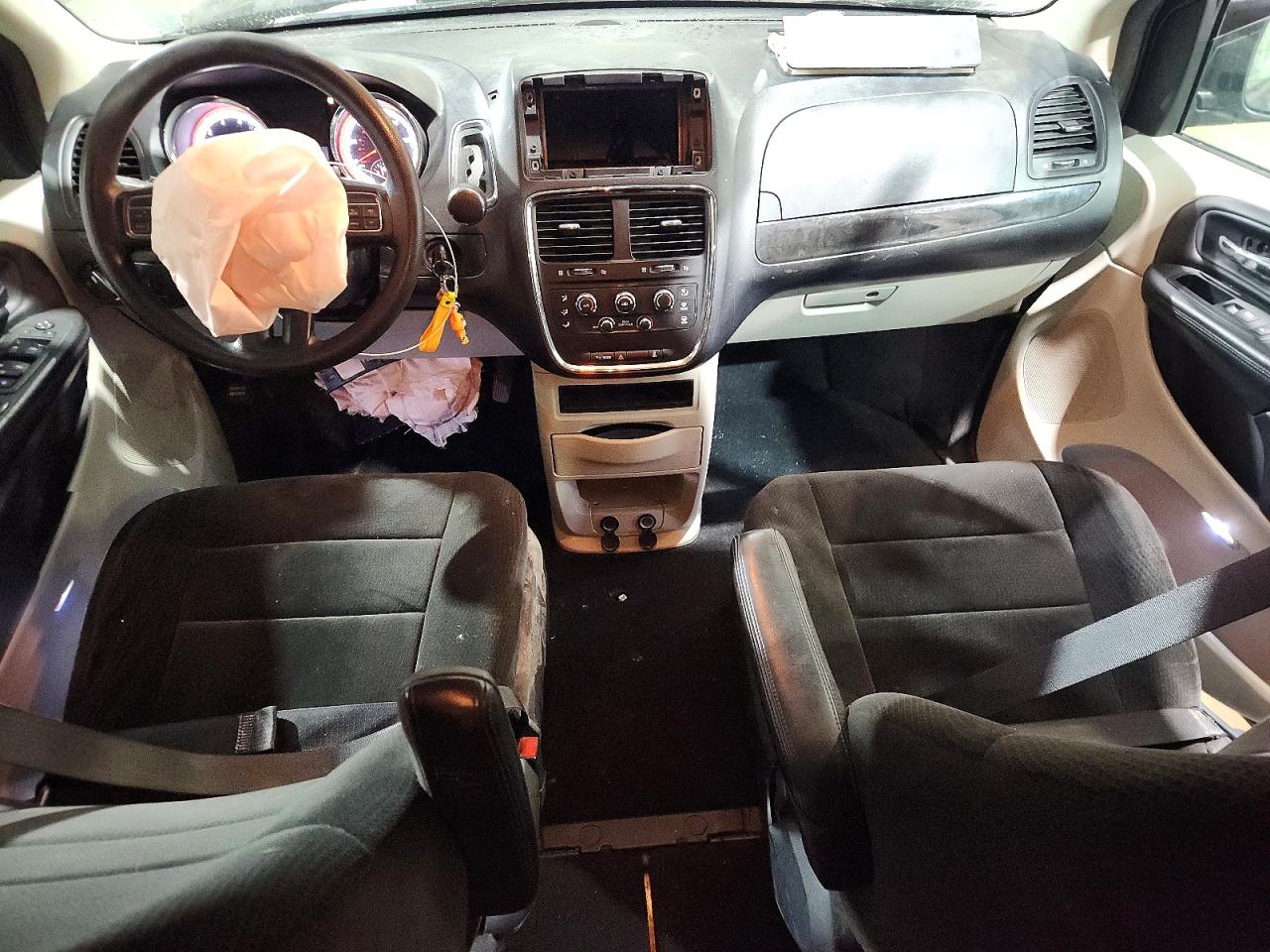 2013 DODGE GRAND CARAVAN SXT photo 8