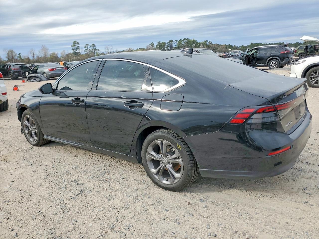2024 HONDA ACCORD EX photo 2