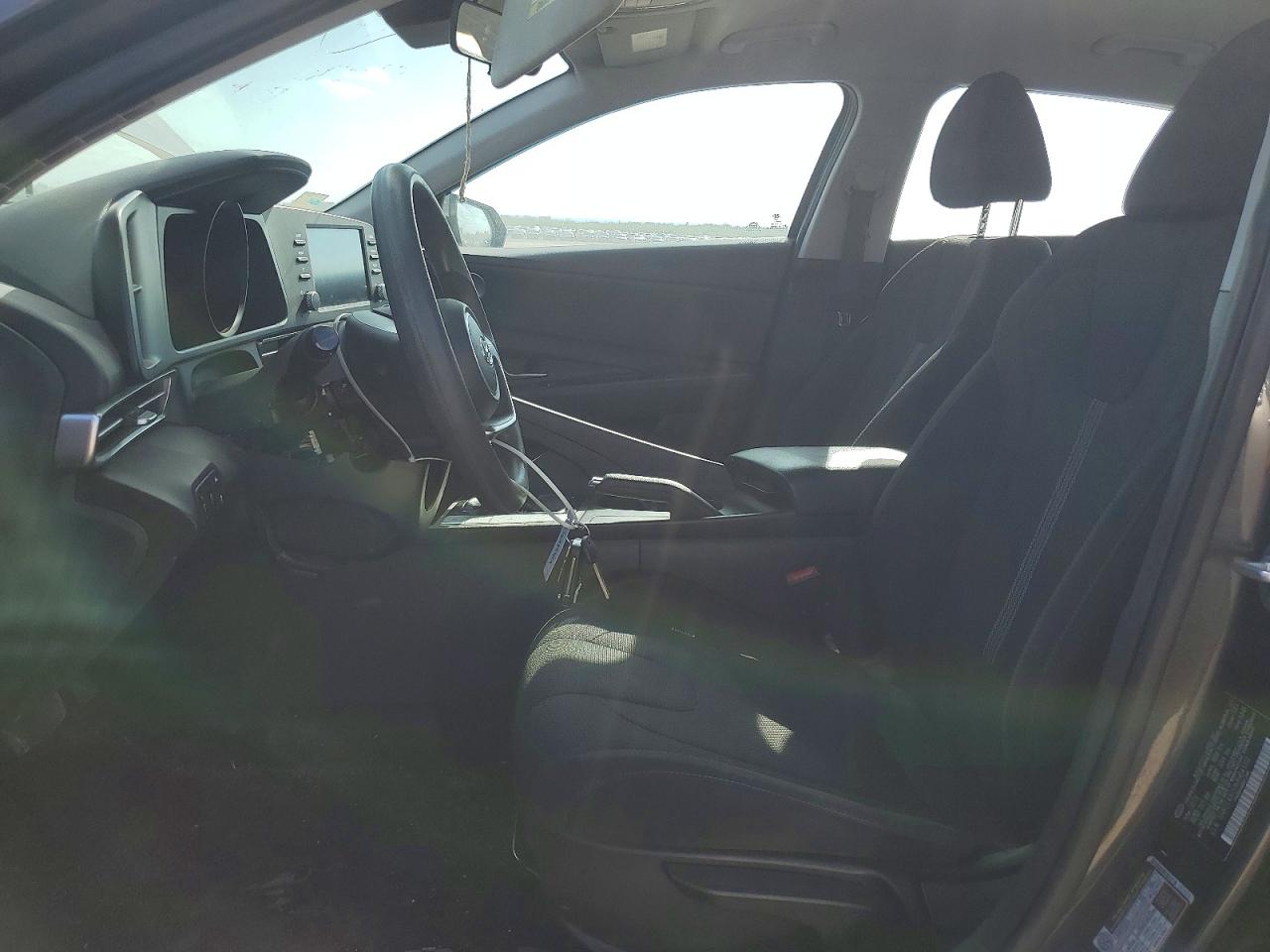 2021 HYUNDAI ELANTRA SE photo 19