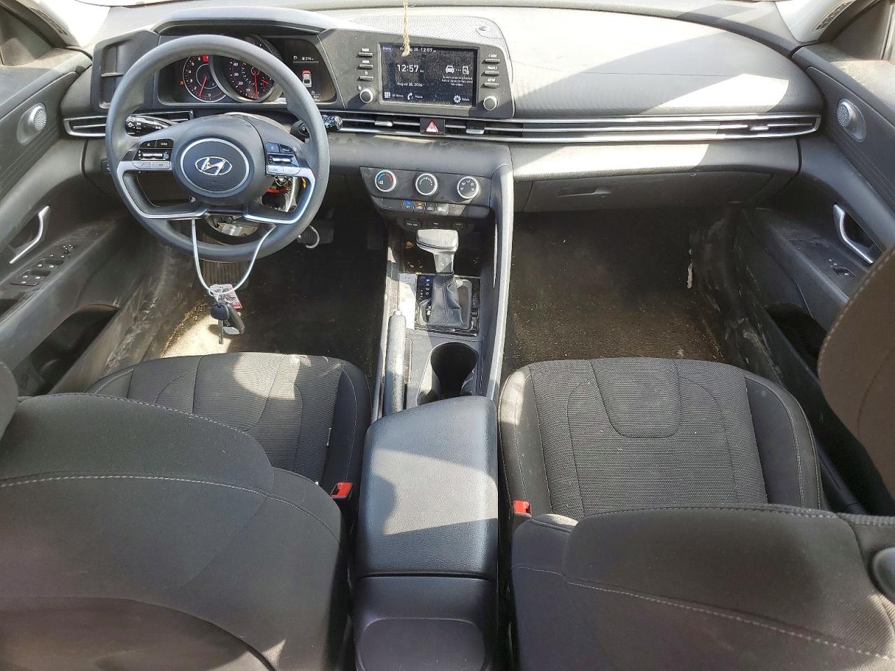 2021 HYUNDAI ELANTRA SE photo 22