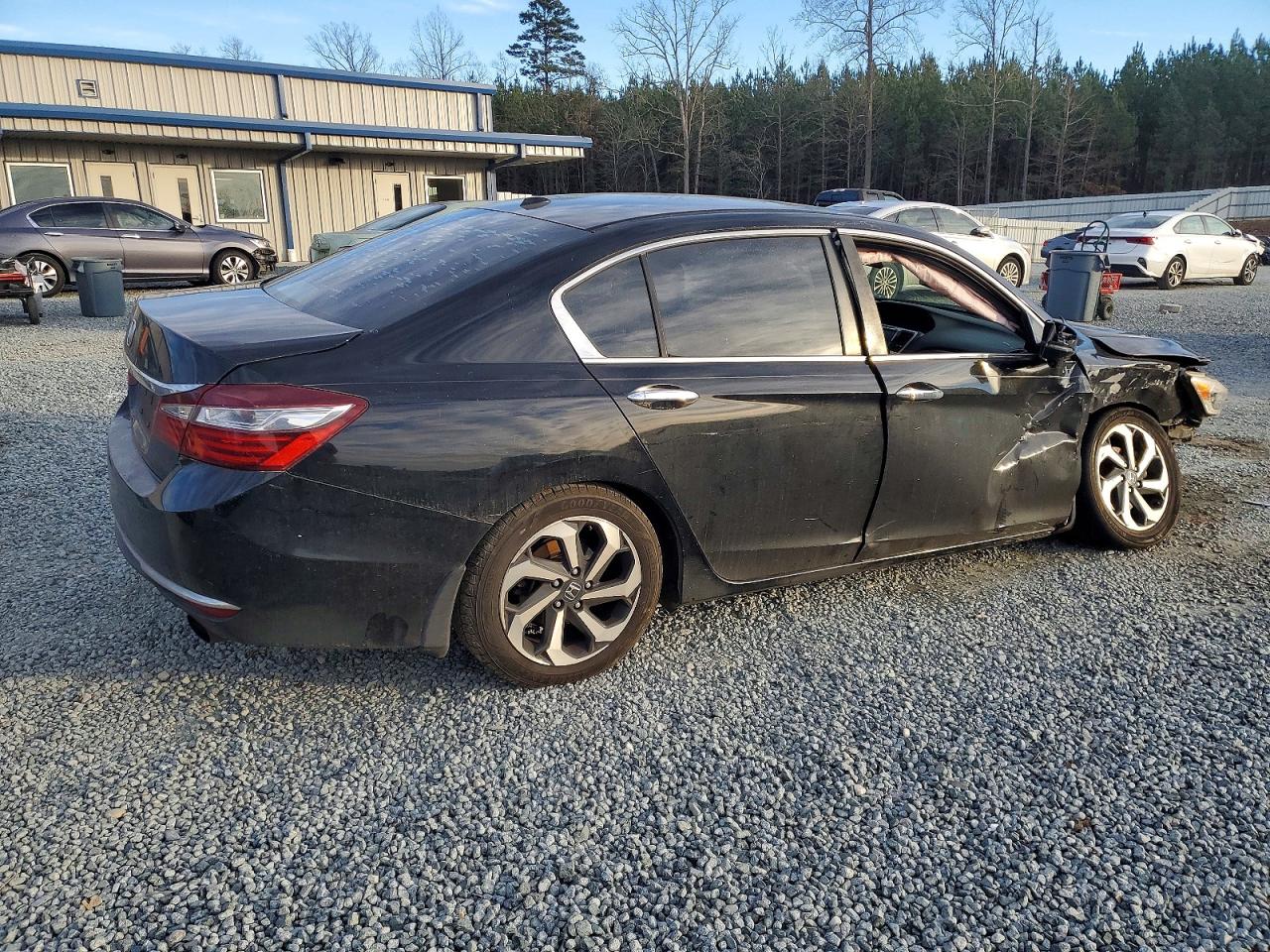 2016 HONDA ACCORD EX photo 3