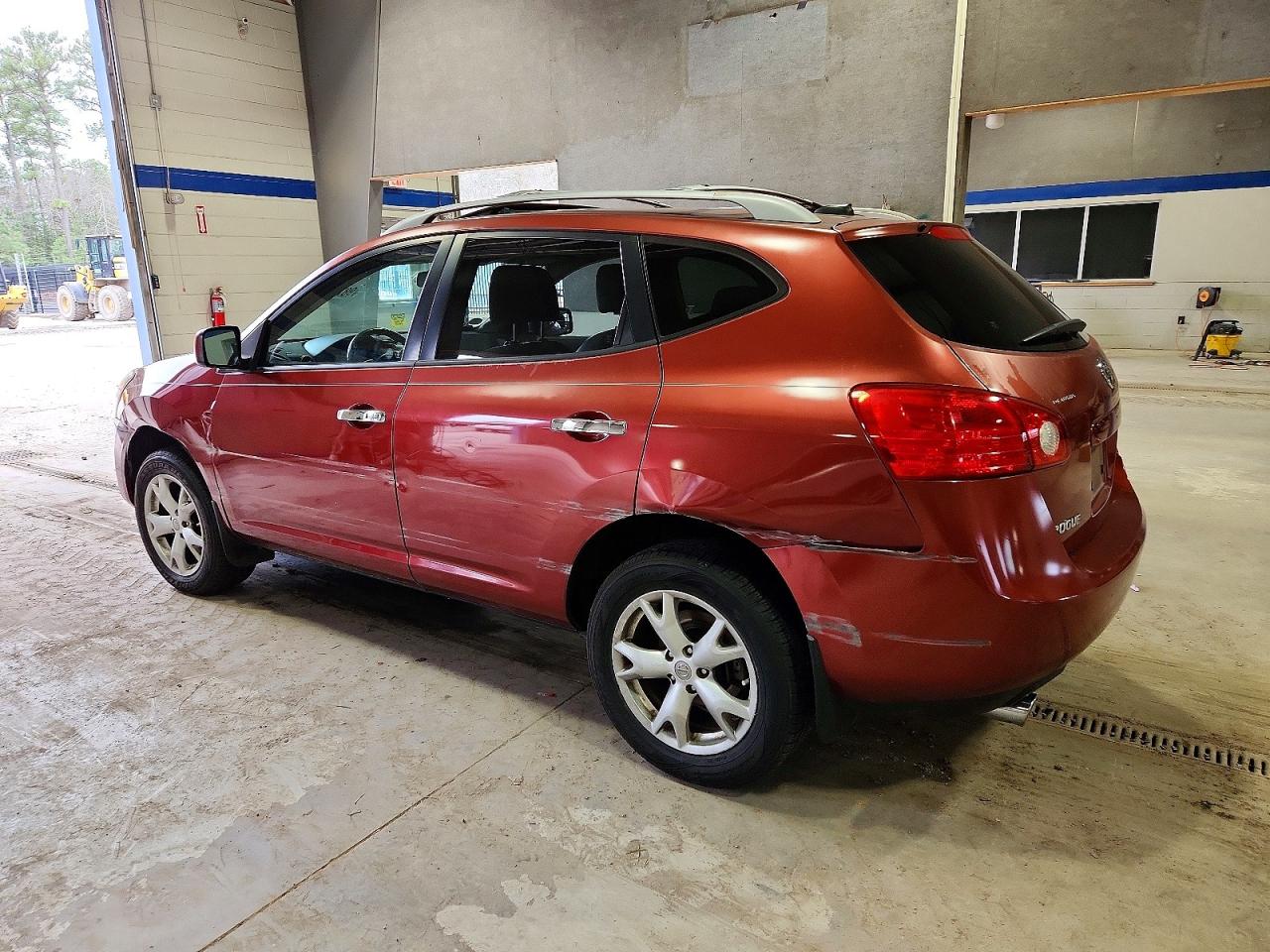 2010 NISSAN ROGUE S photo 2