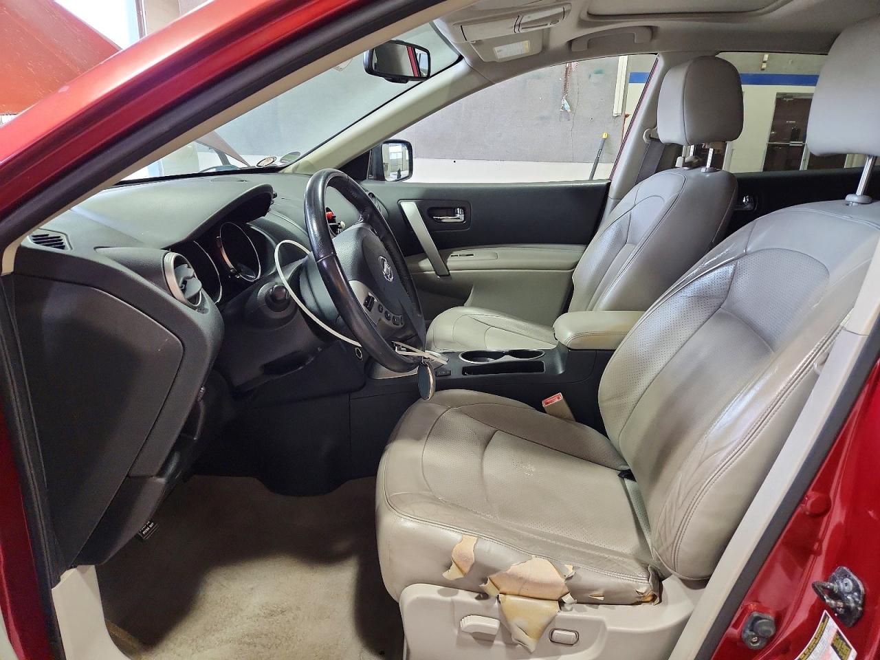2010 NISSAN ROGUE S photo 7