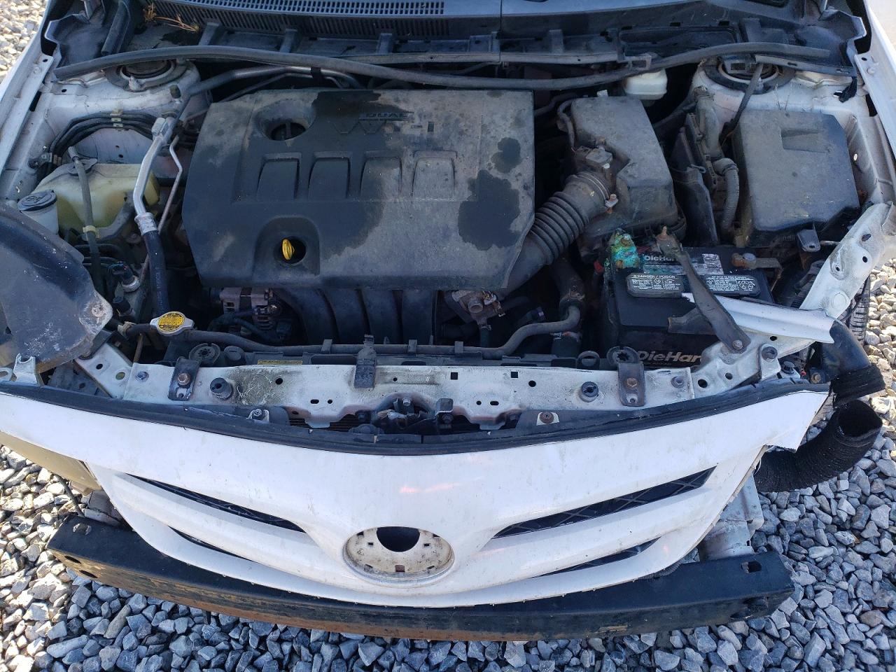 2013 TOYOTA COROLLA BASE photo 11