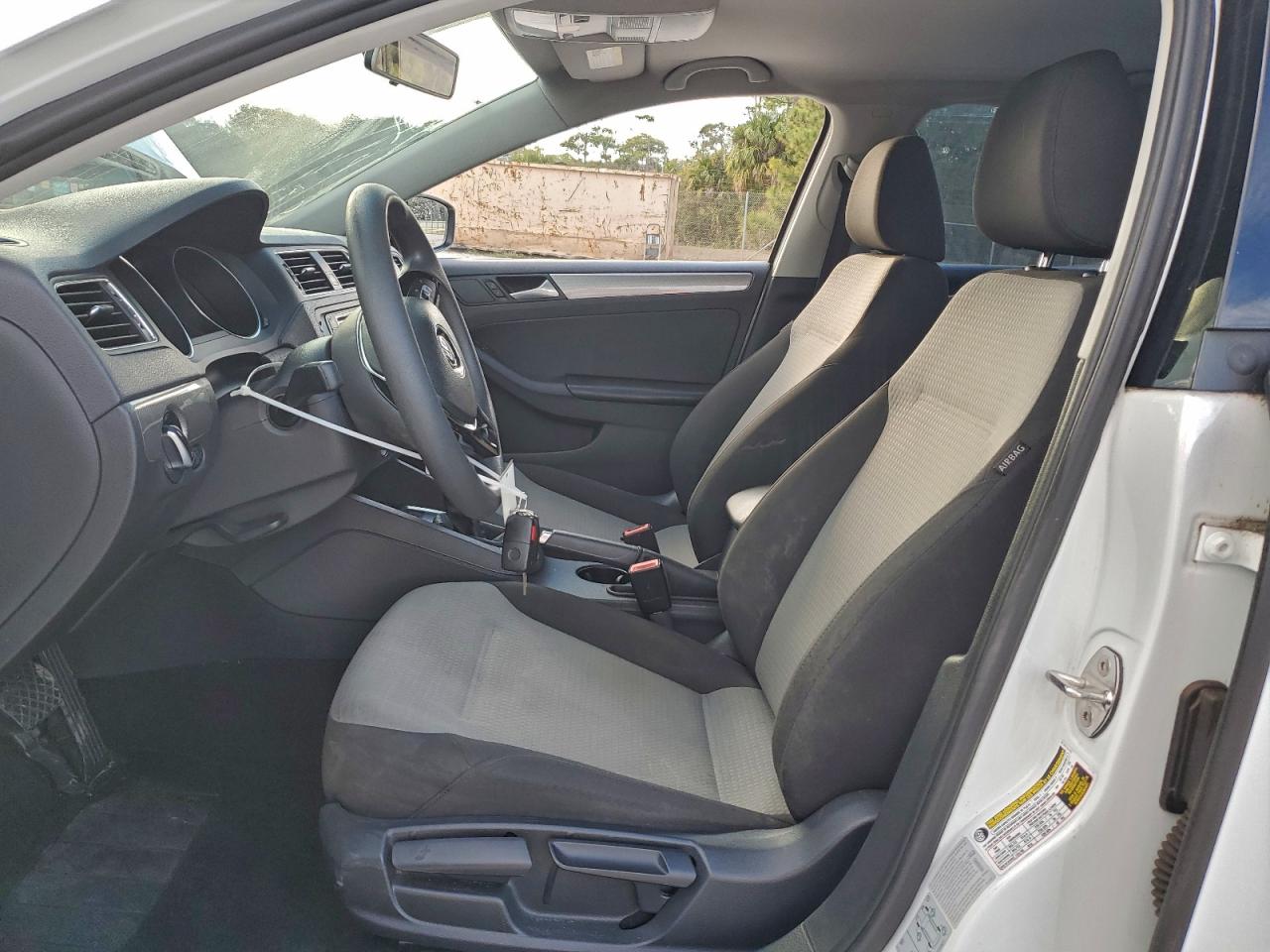 2017 VOLKSWAGEN JETTA S photo 7