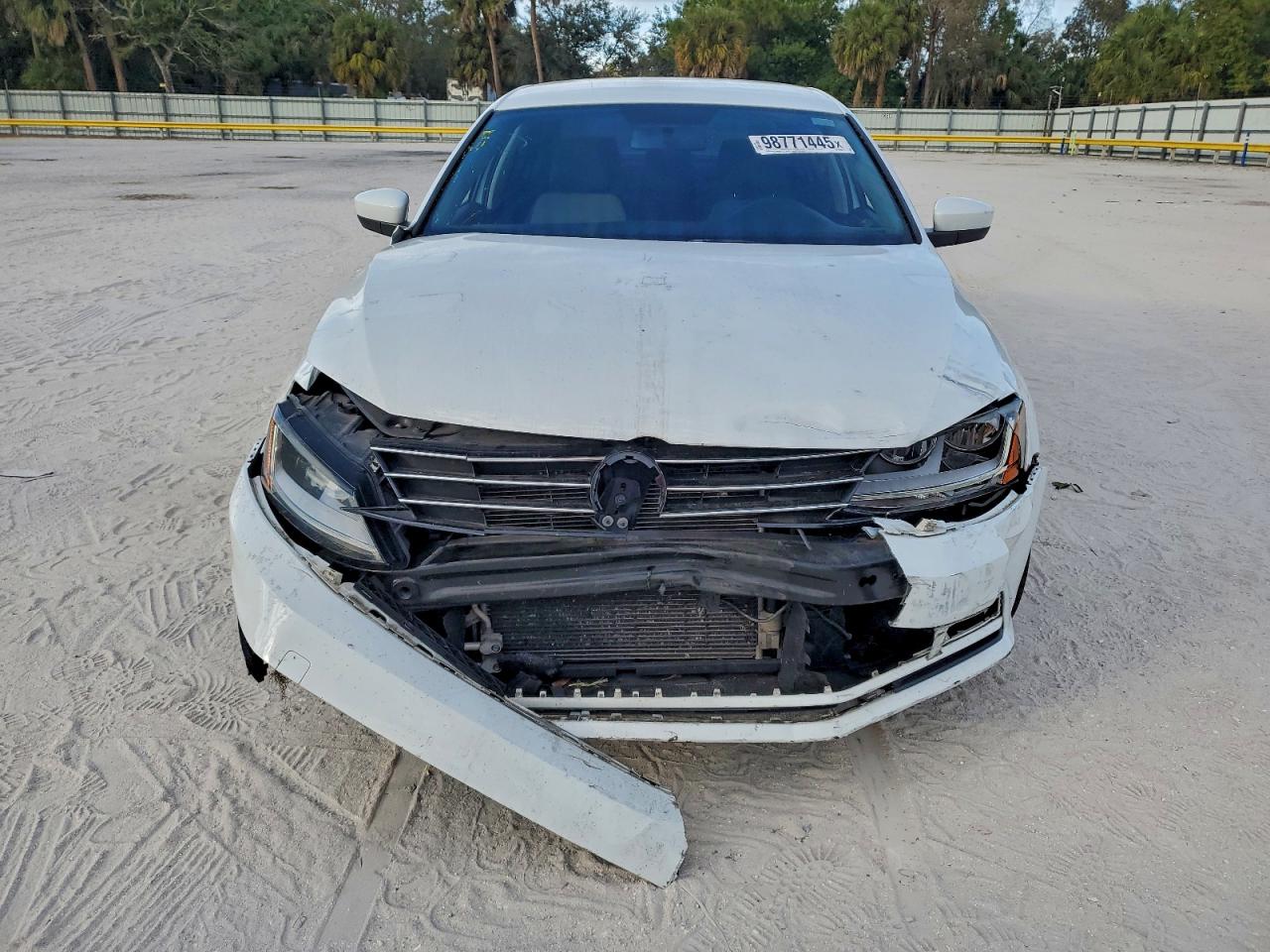 2017 VOLKSWAGEN JETTA S photo 5