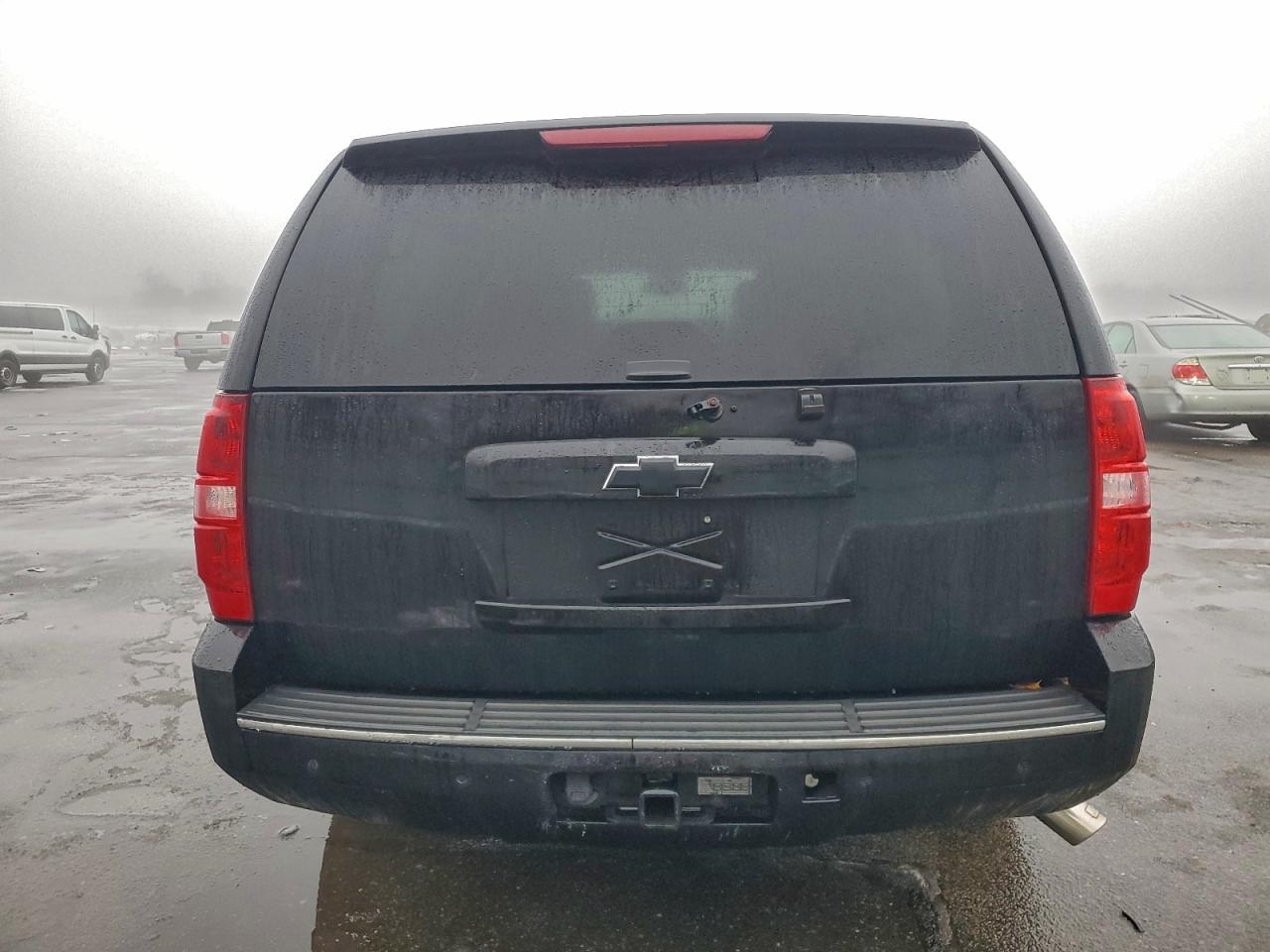 2010 CHEVROLET SUBURBAN K1500 LT photo 6