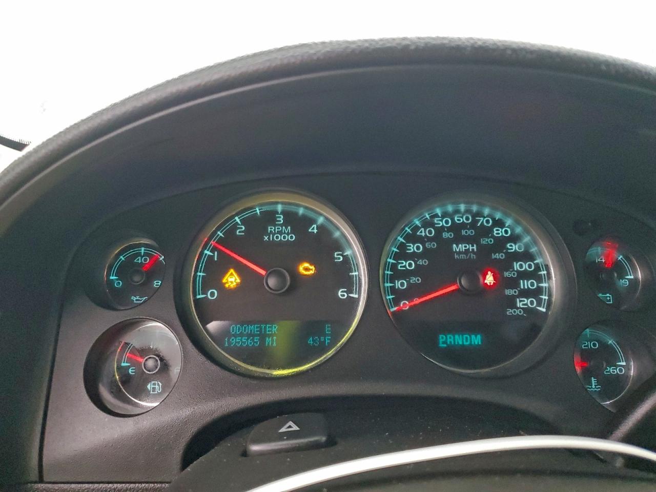 2010 CHEVROLET SUBURBAN K1500 LT photo 9