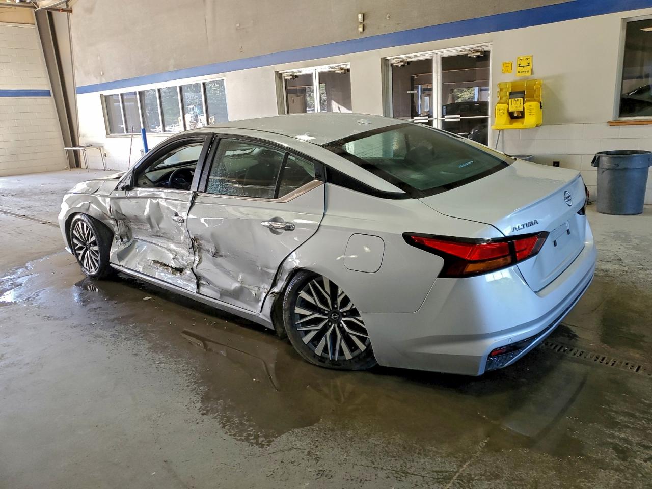 2025 NISSAN ALTIMA SV photo 2