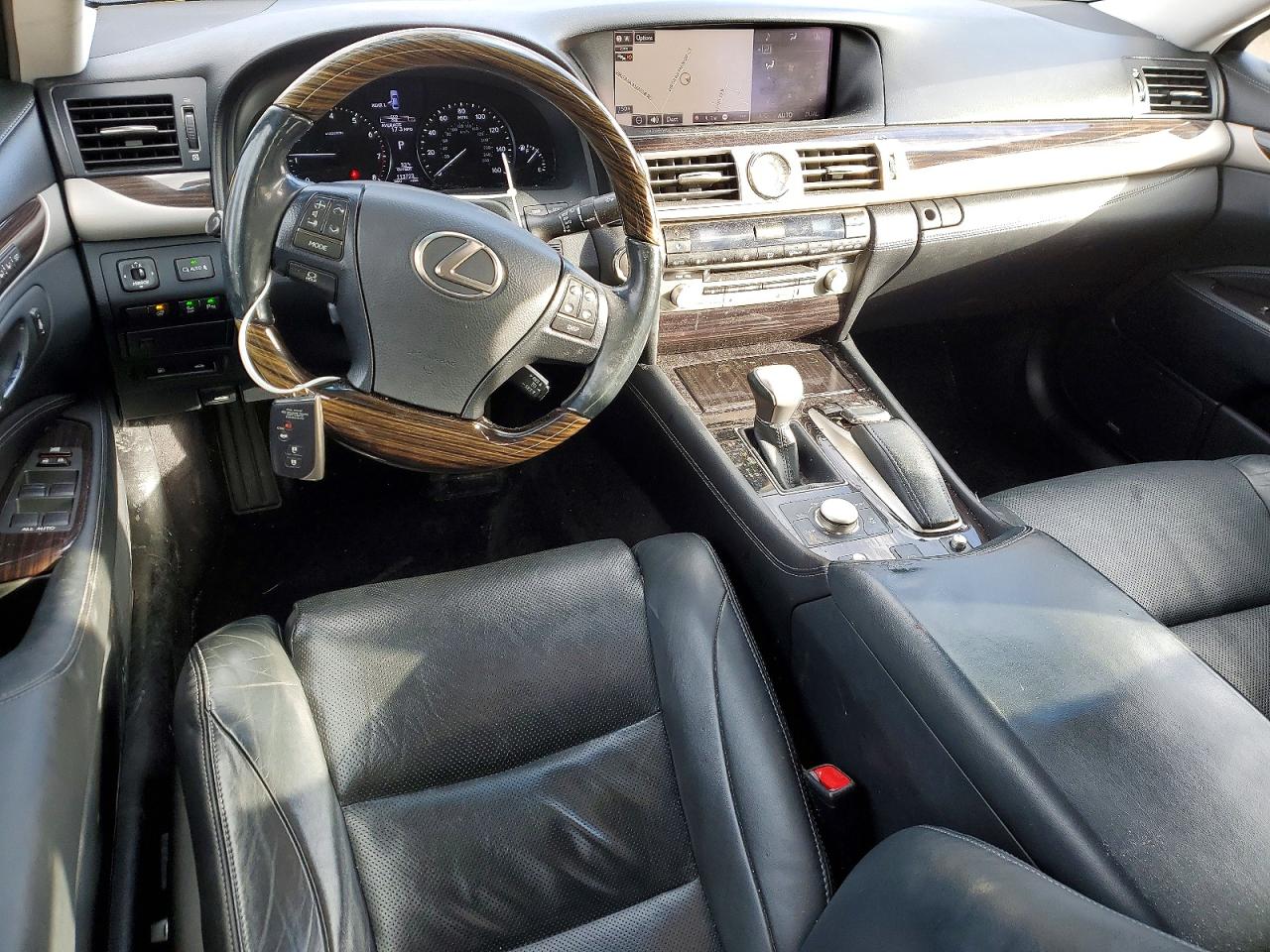 2015 LEXUS LS 460 photo 15