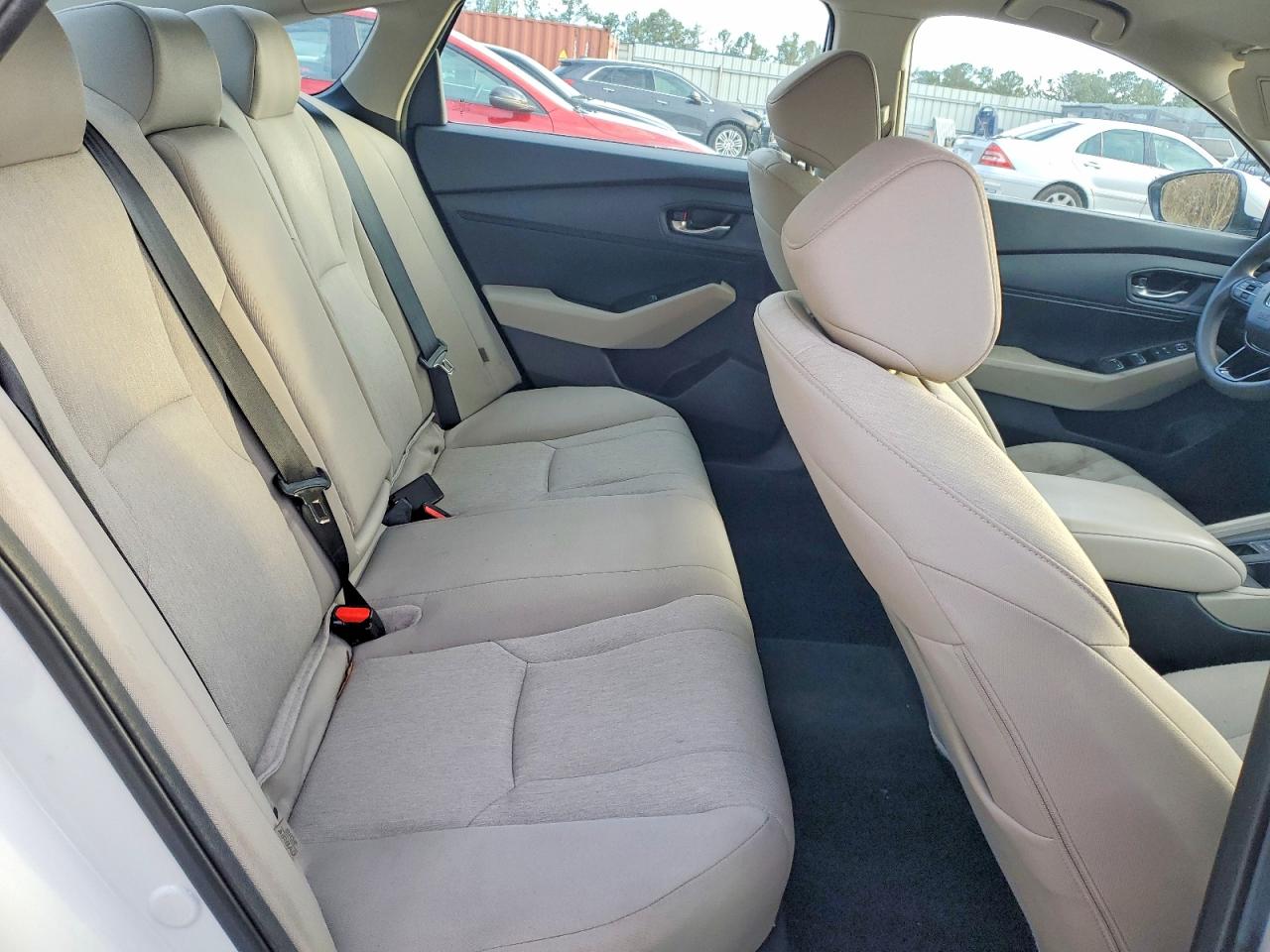 2024 HONDA ACCORD LX photo 19