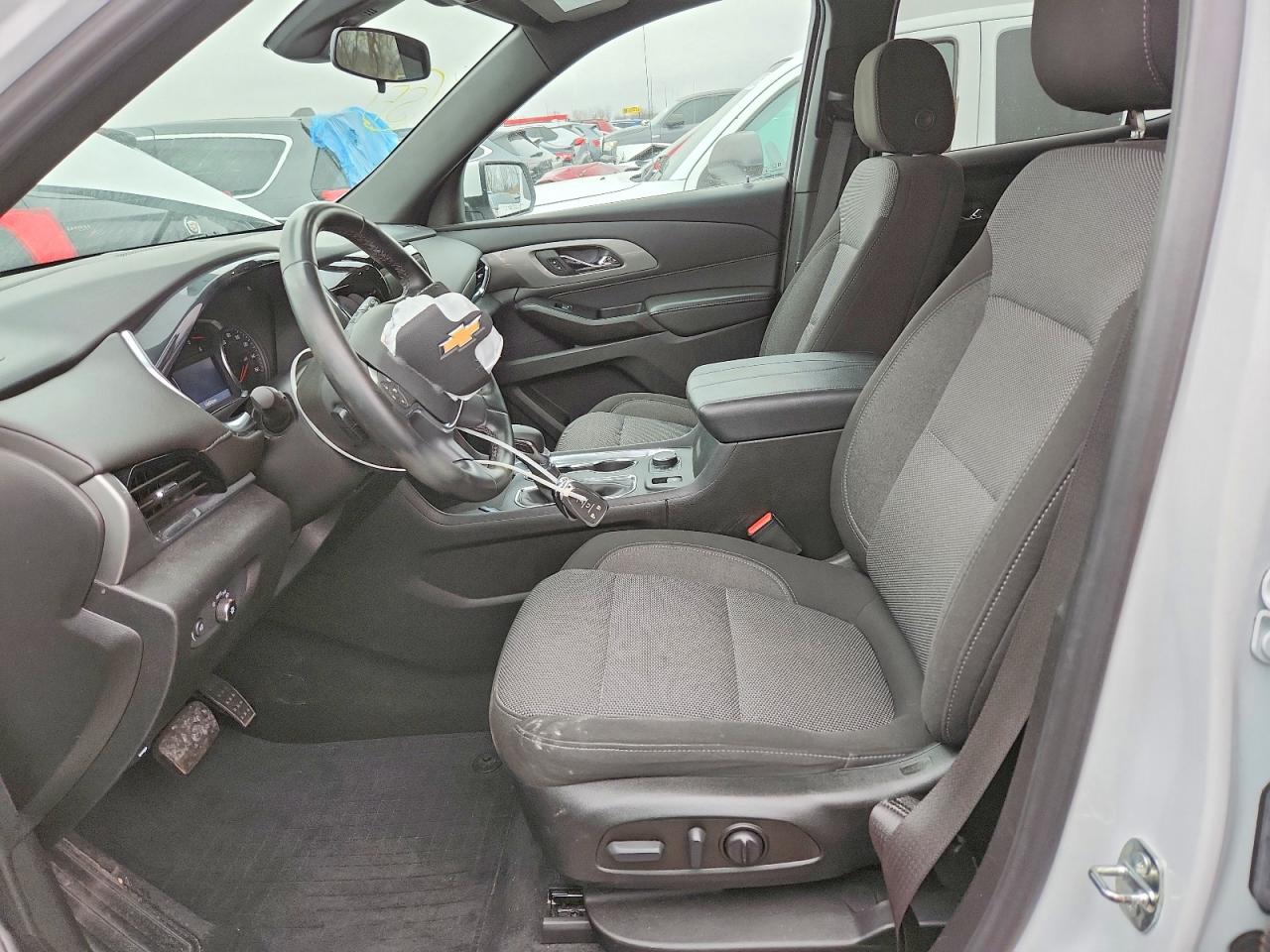 2023 CHEVROLET TRAVERSE LT photo 7