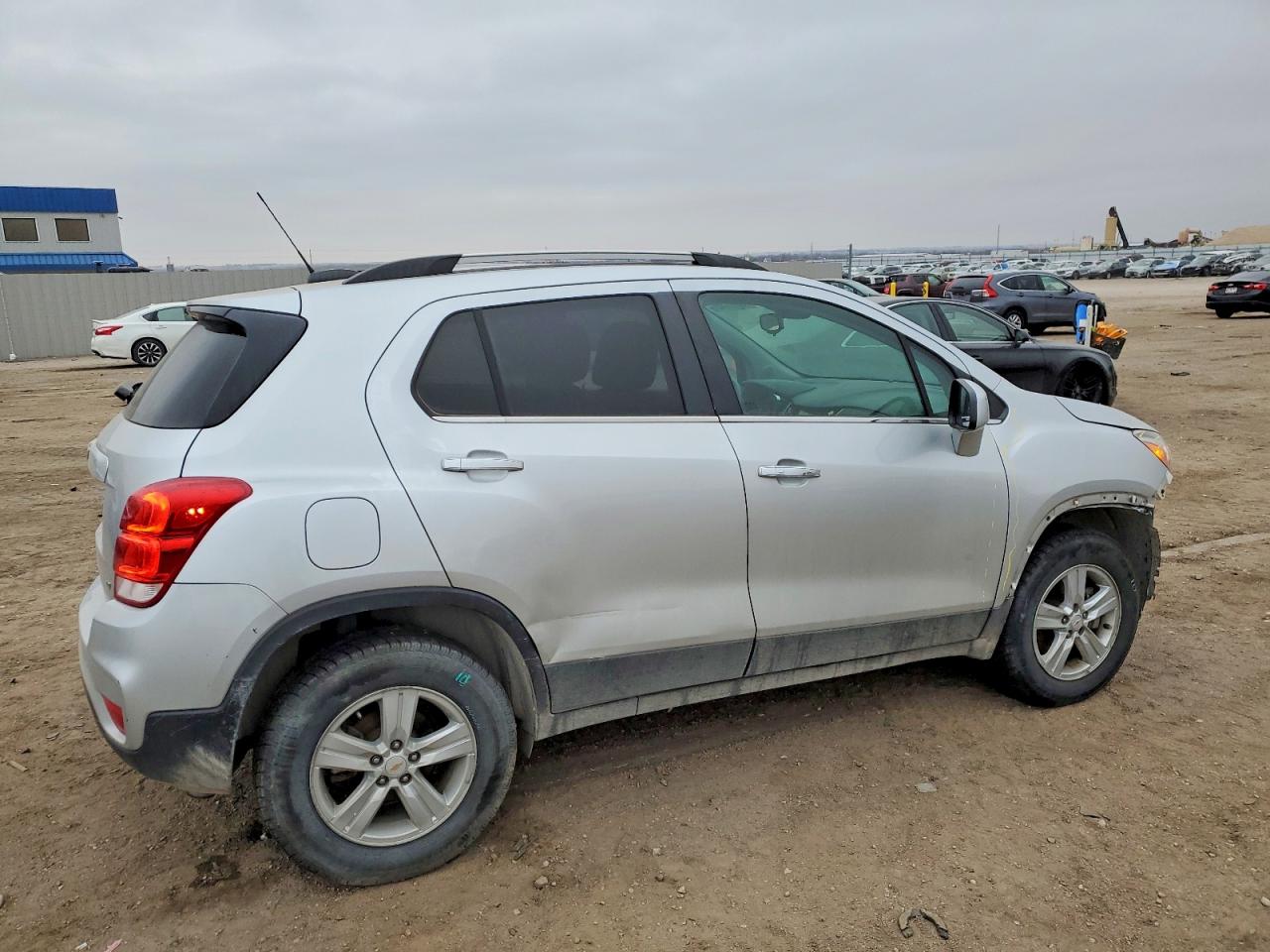 2019 CHEVROLET TRAX 1LT photo 3