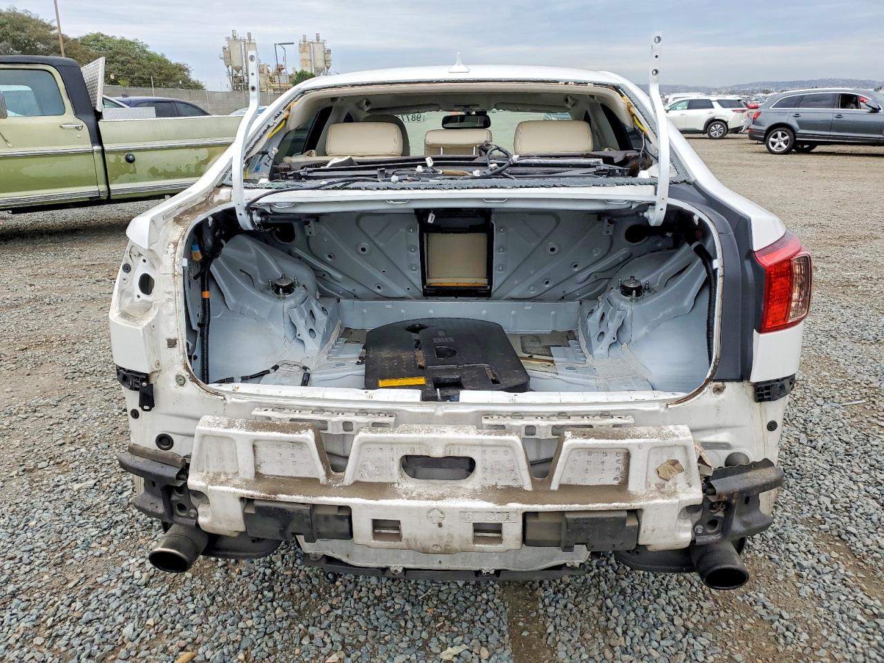 2012 LEXUS IS 250 photo 6