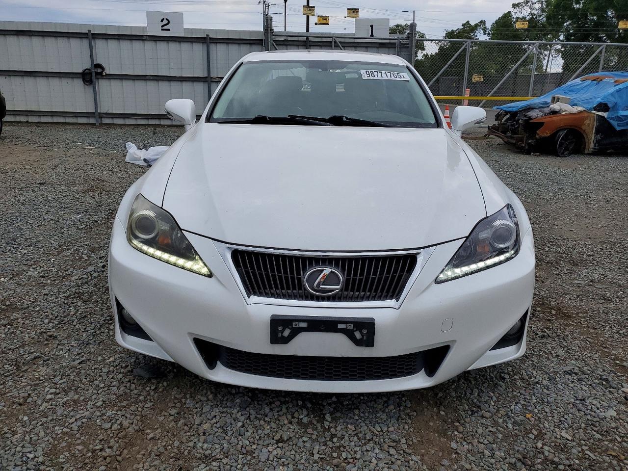 2012 LEXUS IS 250 photo 5