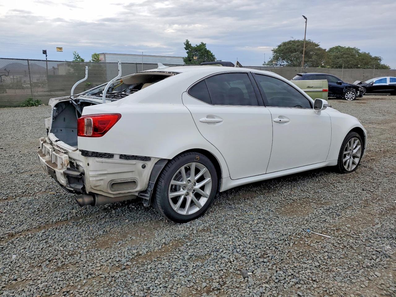 2012 LEXUS IS 250 photo 3
