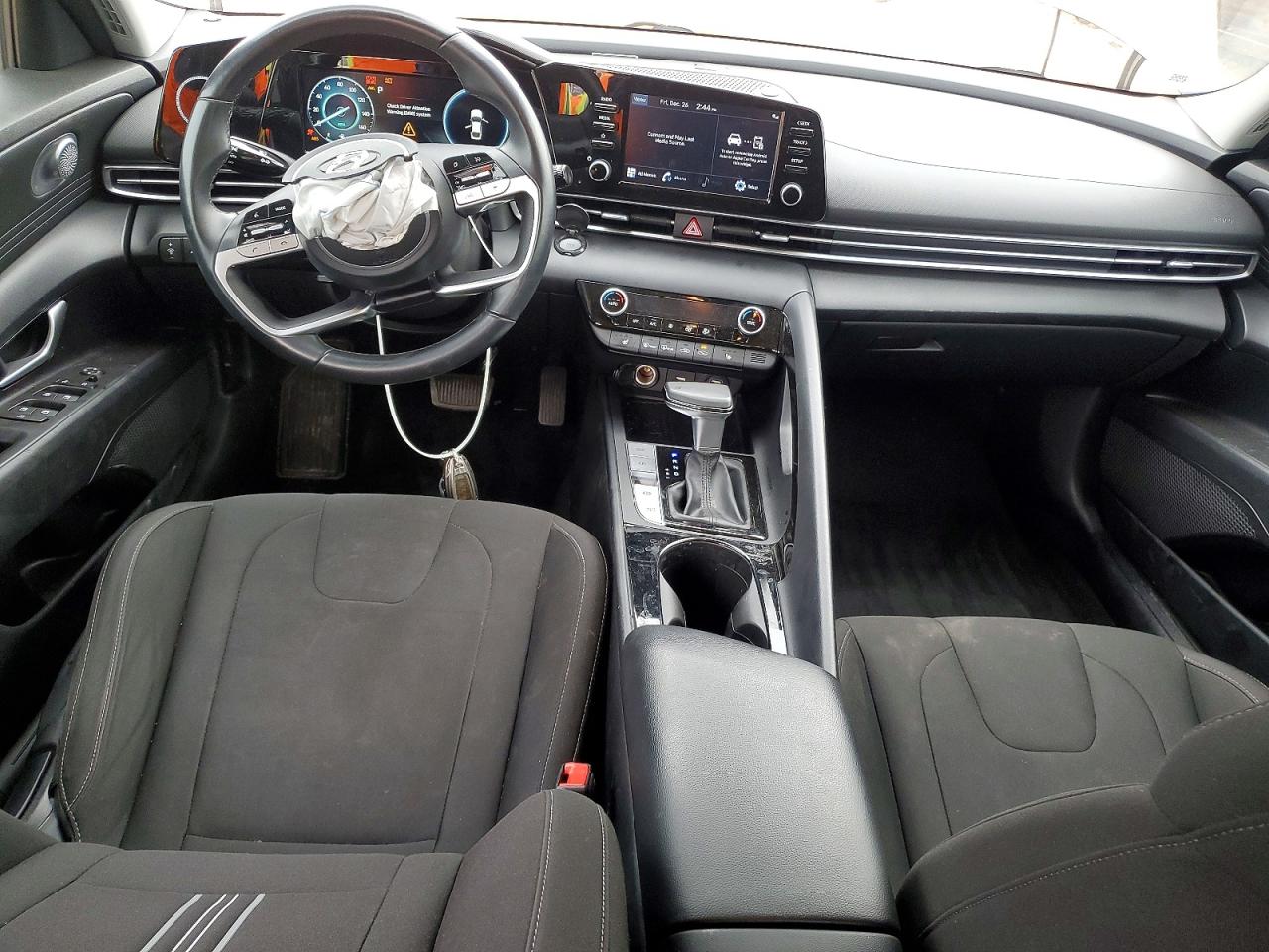 2021 HYUNDAI ELANTRA SEL photo 8