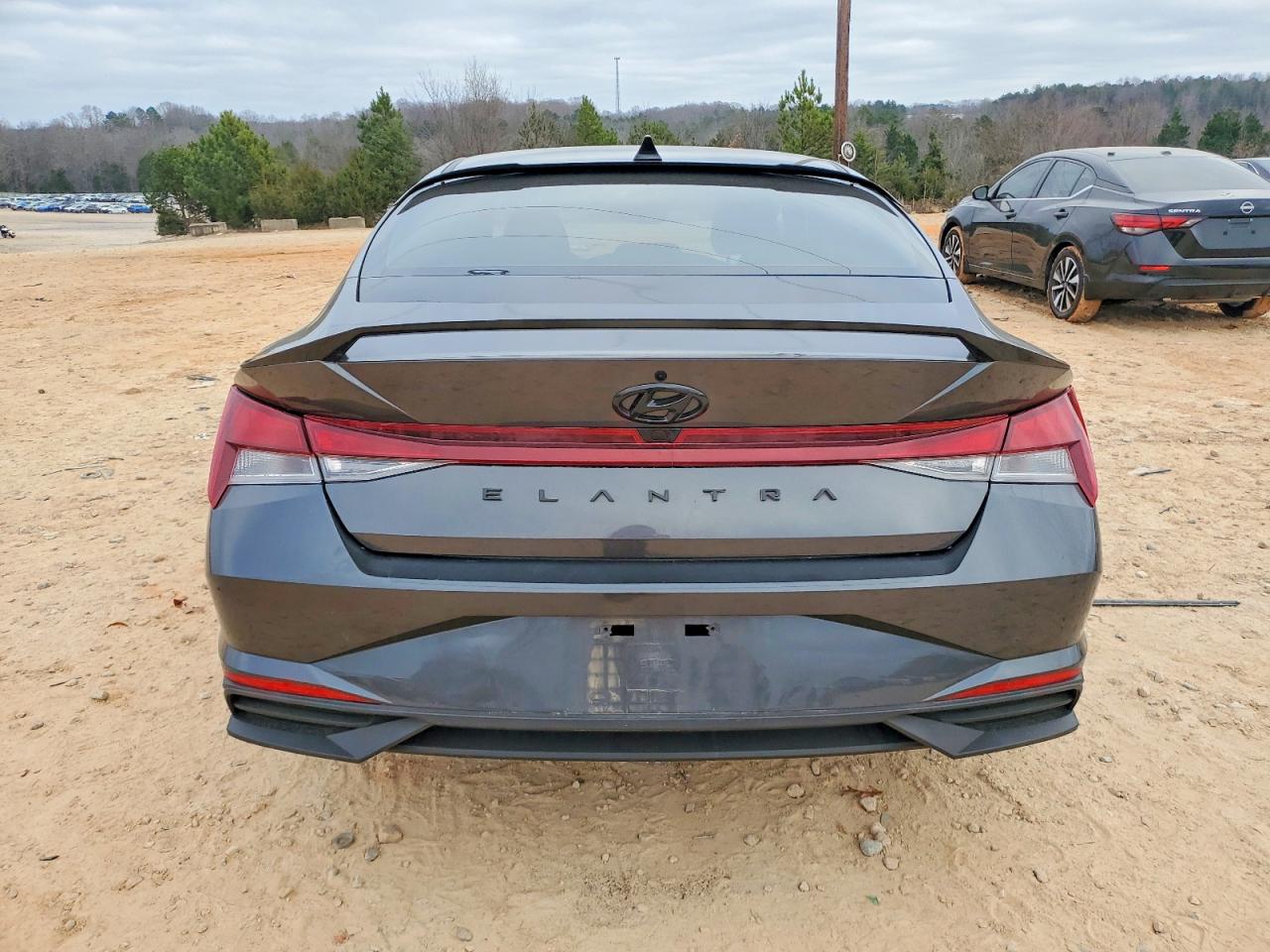 2021 HYUNDAI ELANTRA SEL photo 6