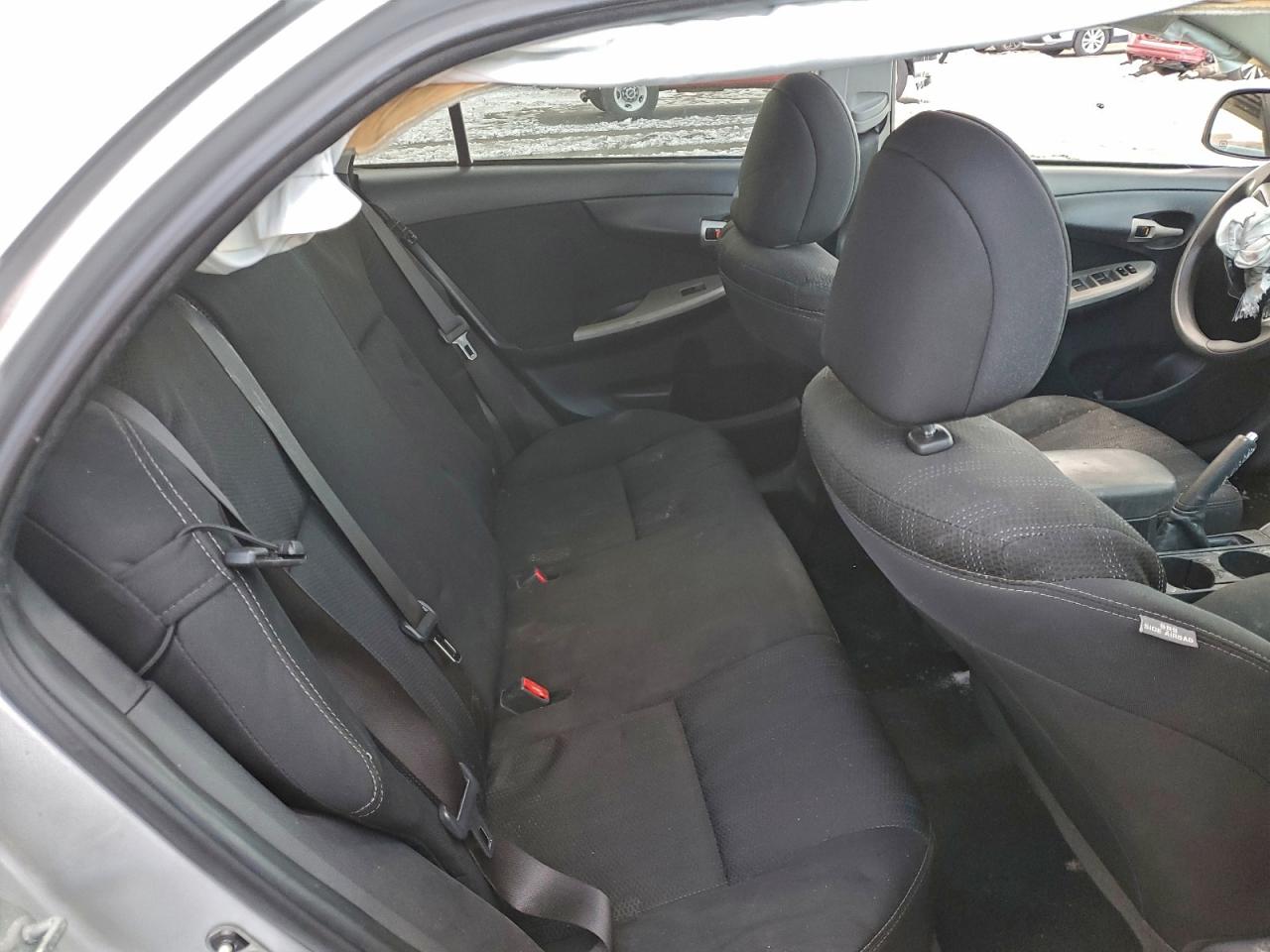 2013 TOYOTA COROLLA BASE photo 10