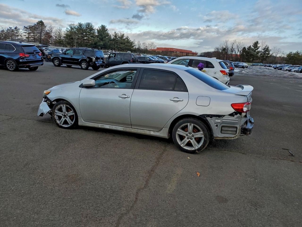 2013 TOYOTA COROLLA BASE photo 2