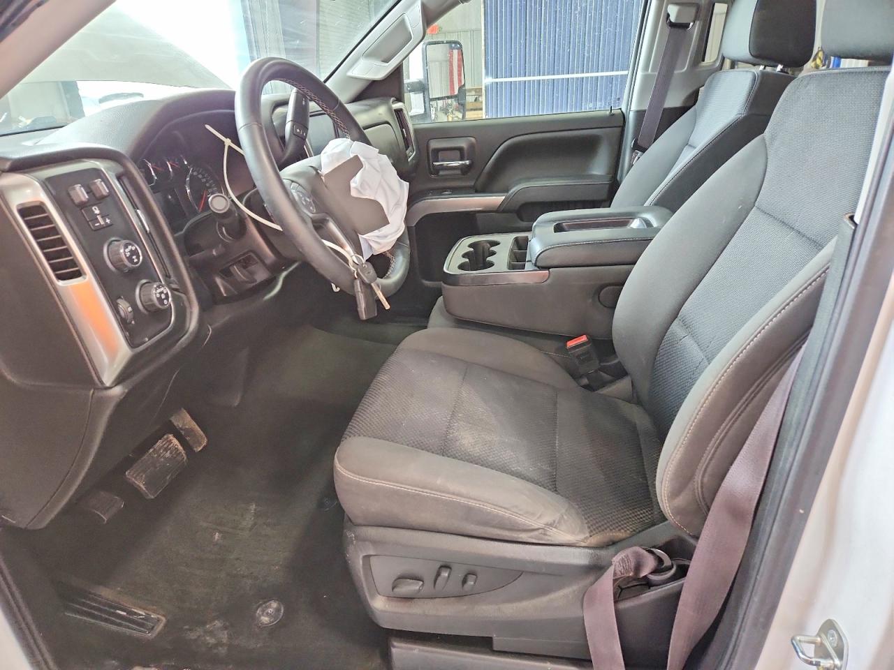 2017 CHEVROLET SILVERADO K1500 LT photo 7