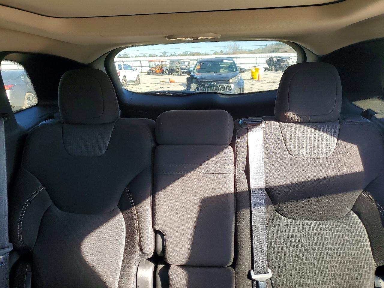 2017 JEEP CHEROKEE LATITUDE photo 10