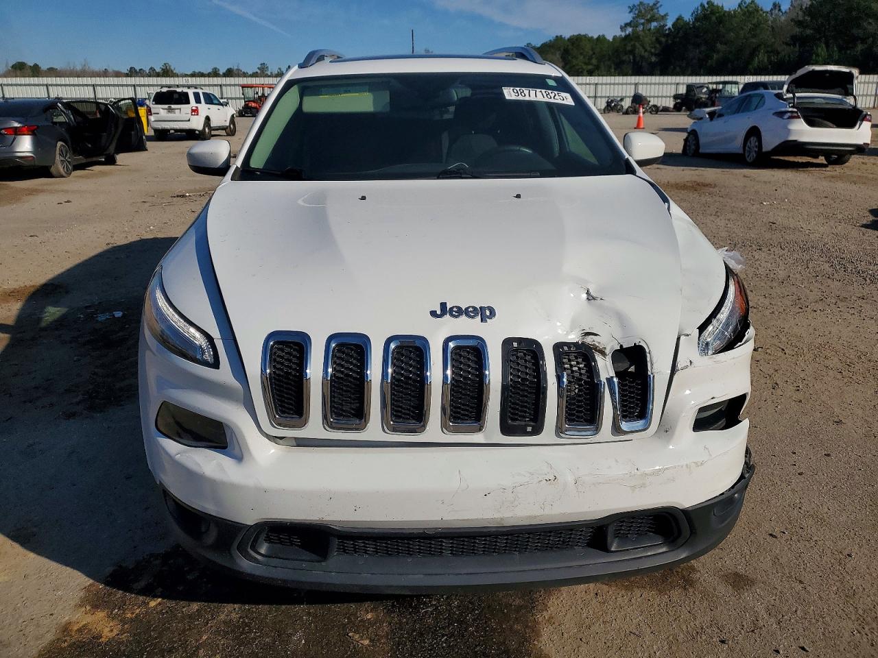 2017 JEEP CHEROKEE LATITUDE photo 5
