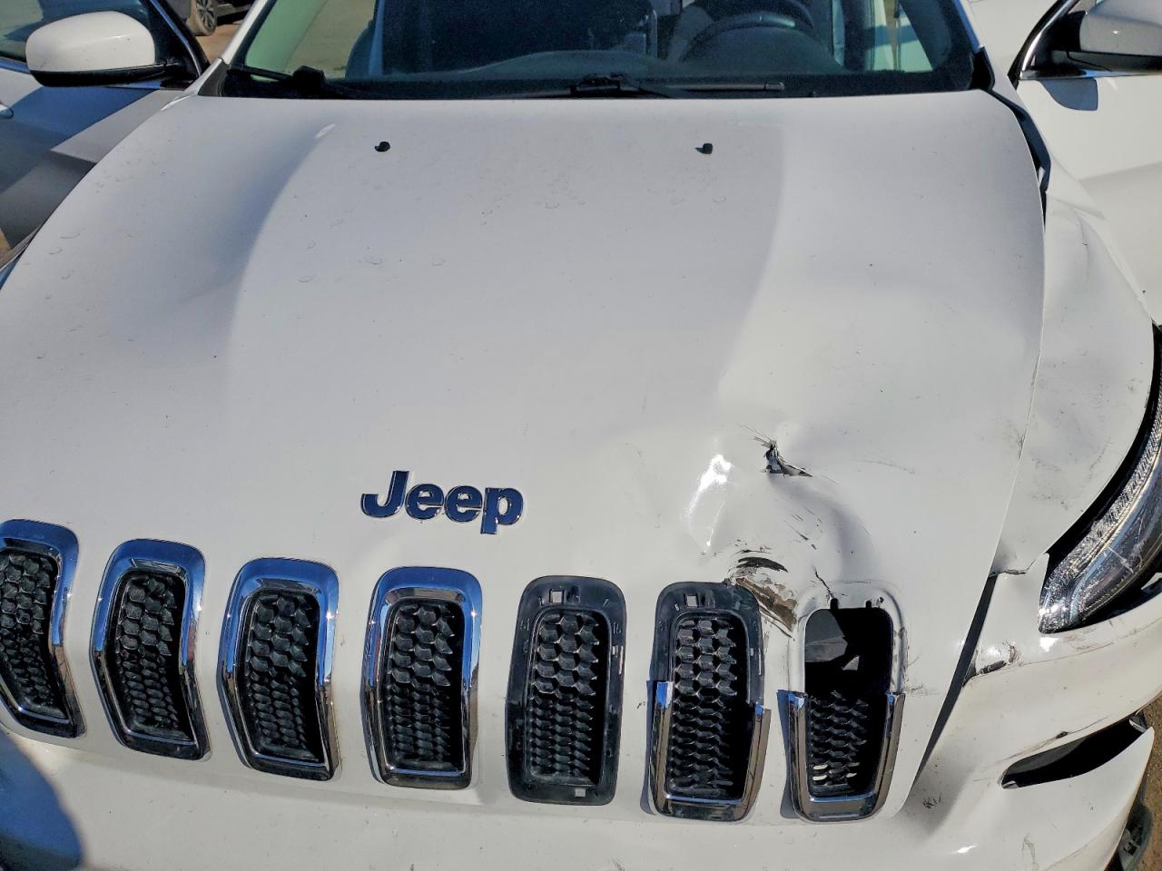 2017 JEEP CHEROKEE LATITUDE photo 12