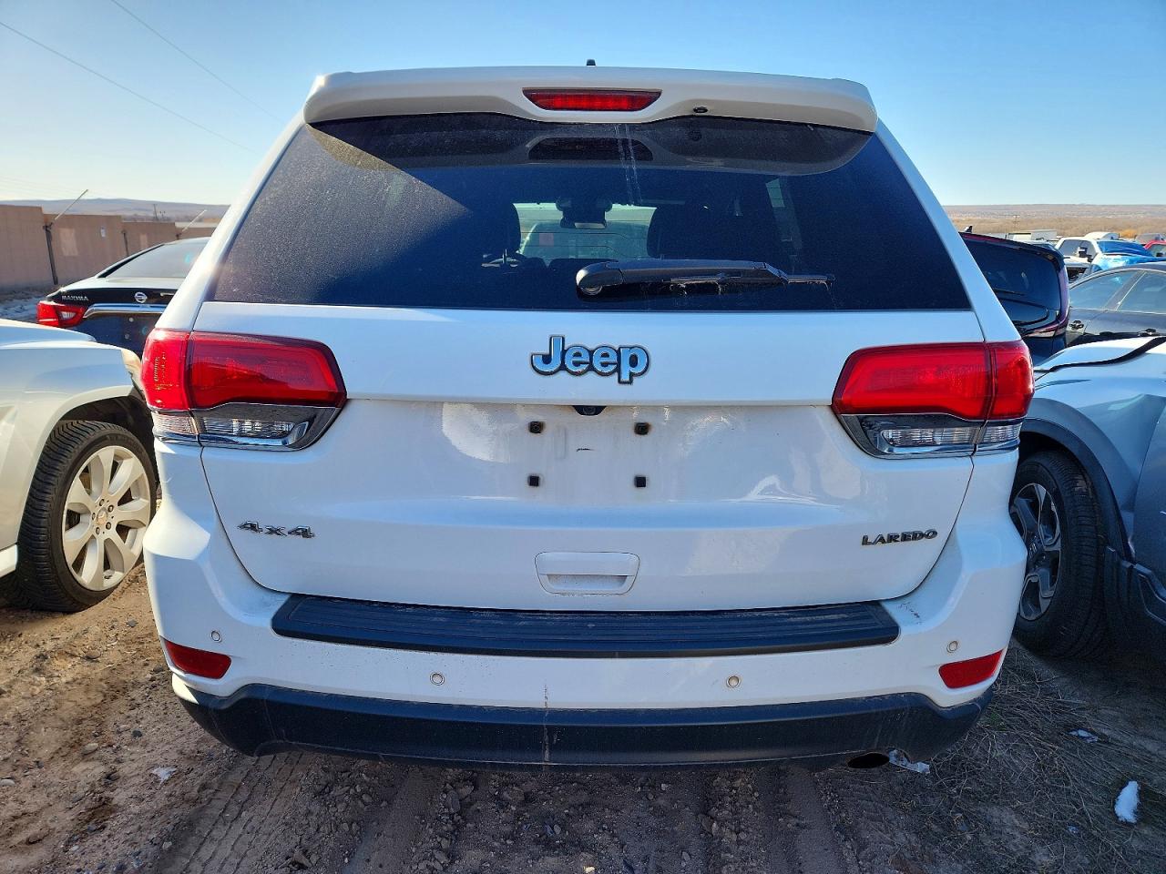 2019 JEEP GRAND CHEROKEE LAREDO photo 11