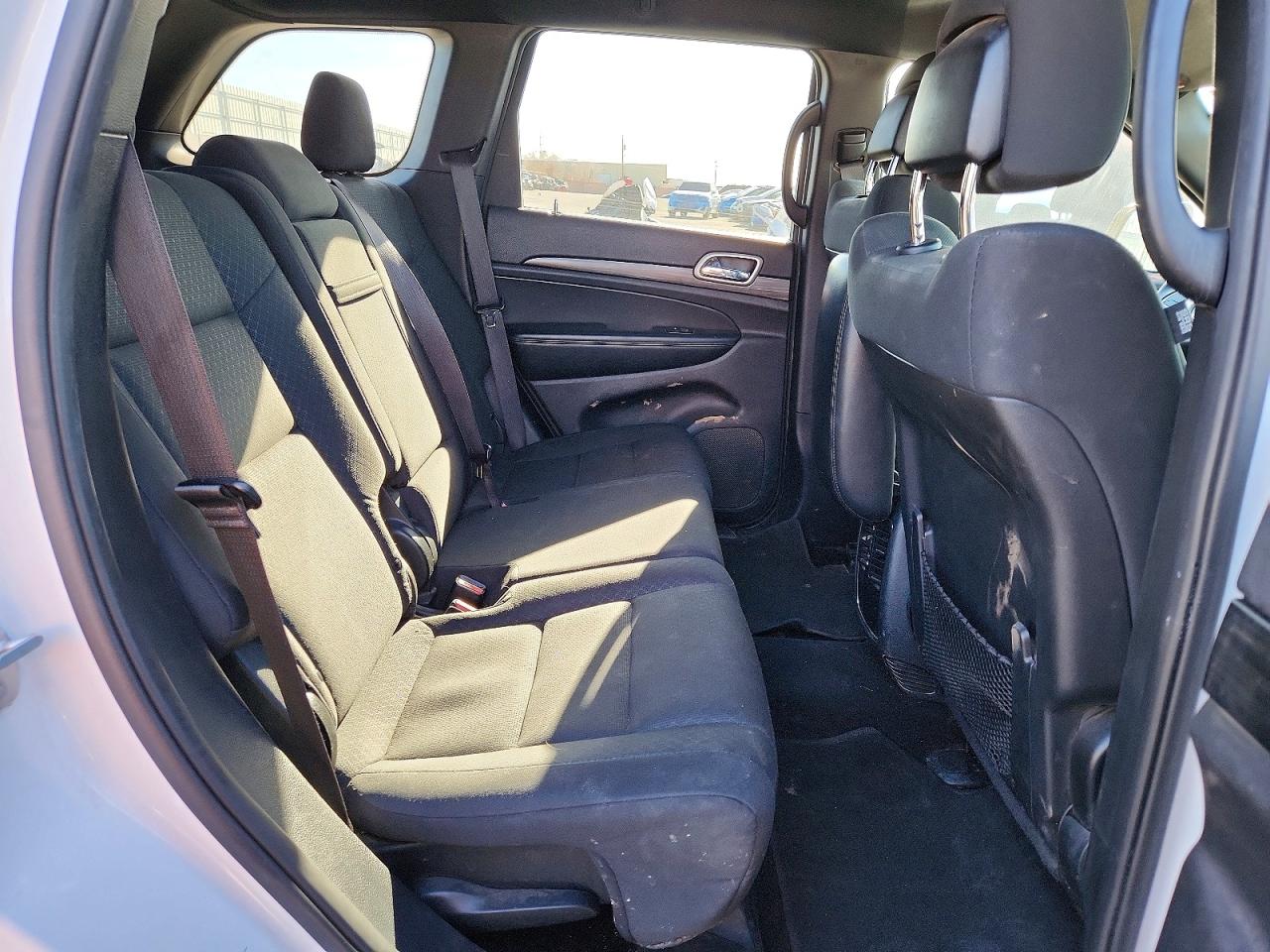 2019 JEEP GRAND CHEROKEE LAREDO photo 21