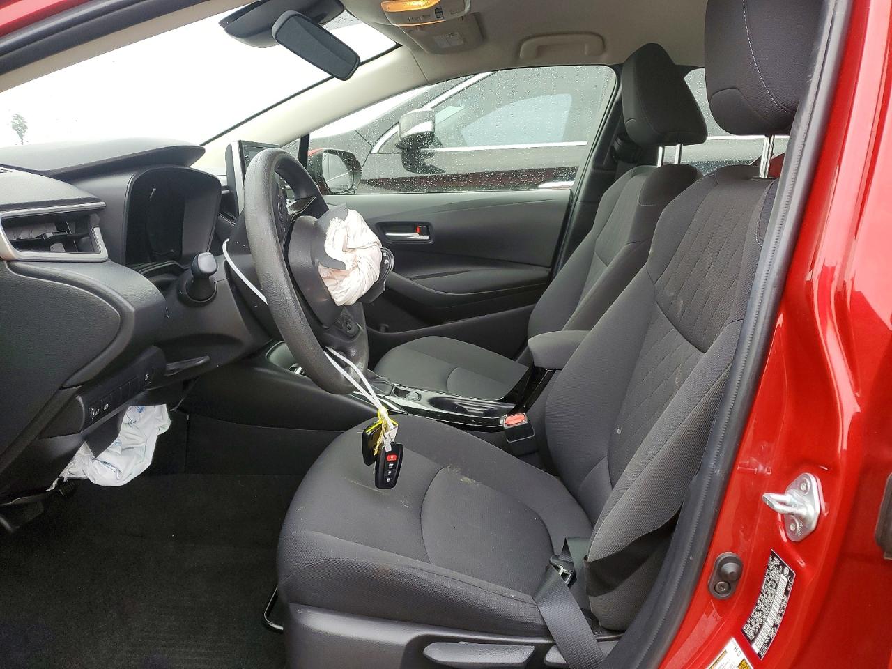 2021 TOYOTA COROLLA LE photo 7
