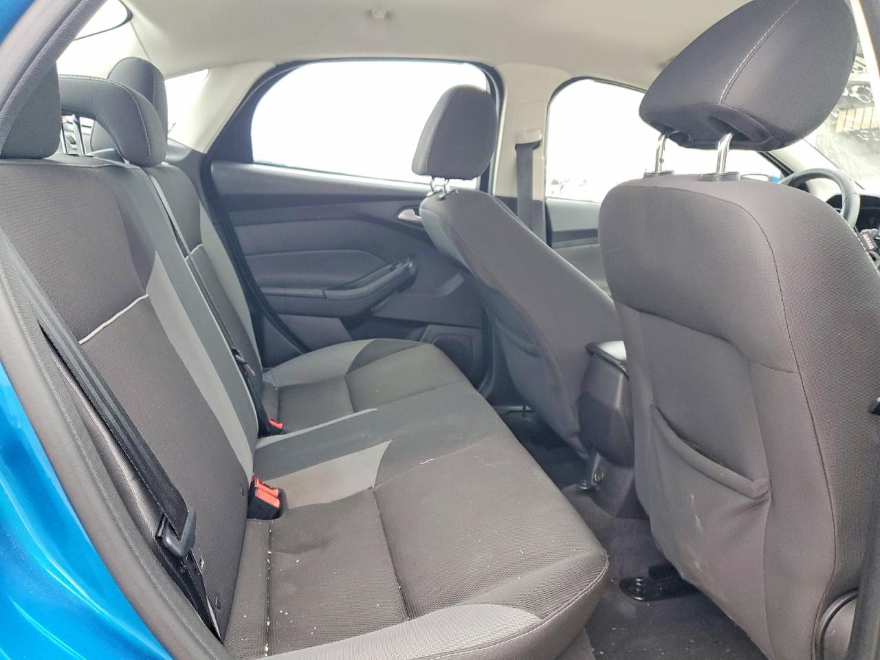 2014 FORD FOCUS SE photo 10