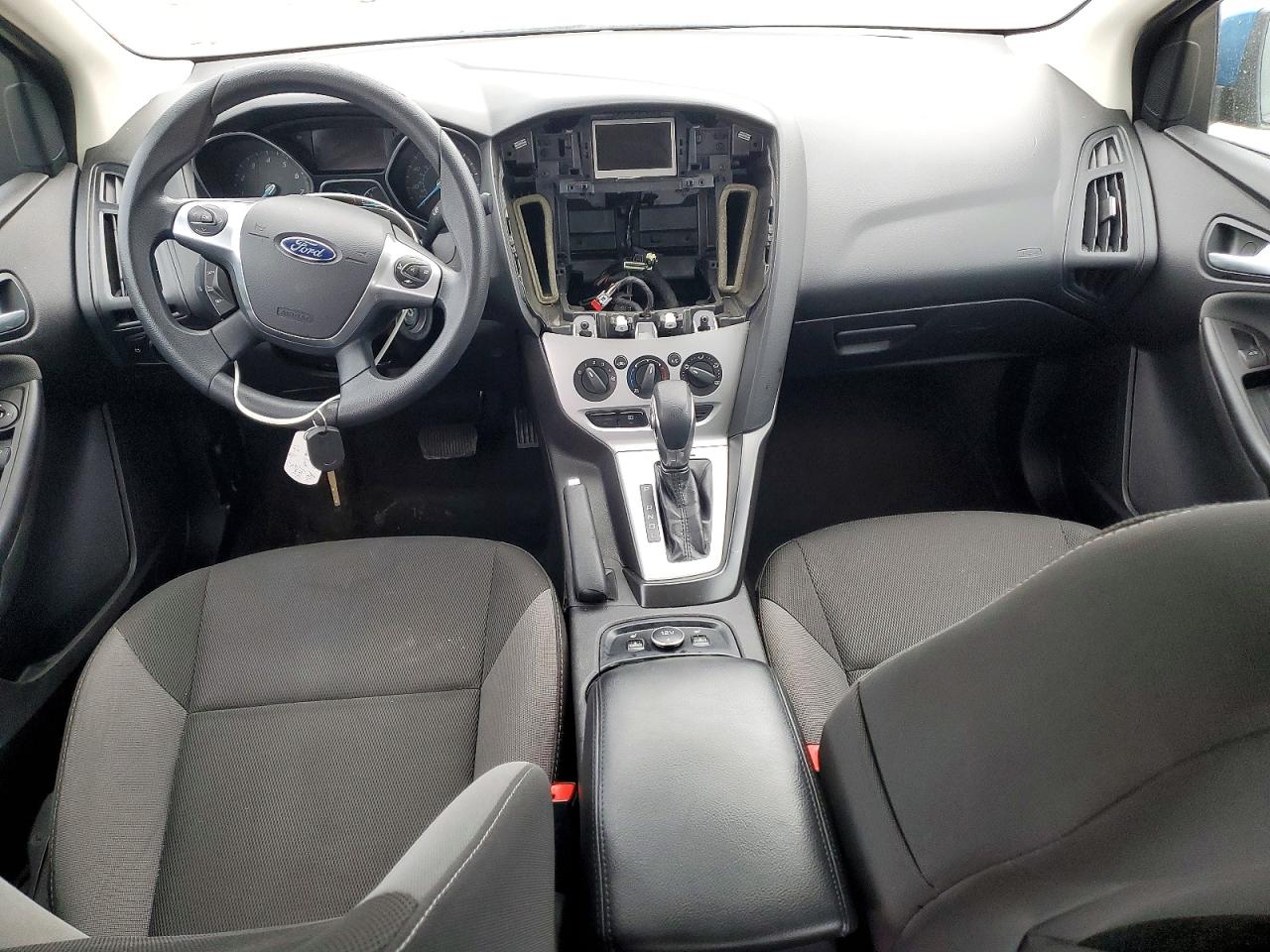 2014 FORD FOCUS SE photo 8