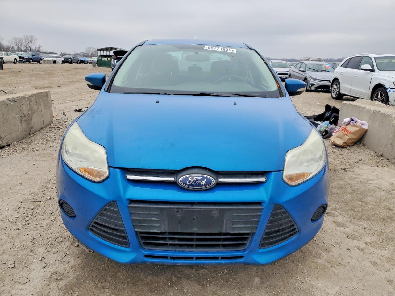 2014 FORD FOCUS SE photo 5