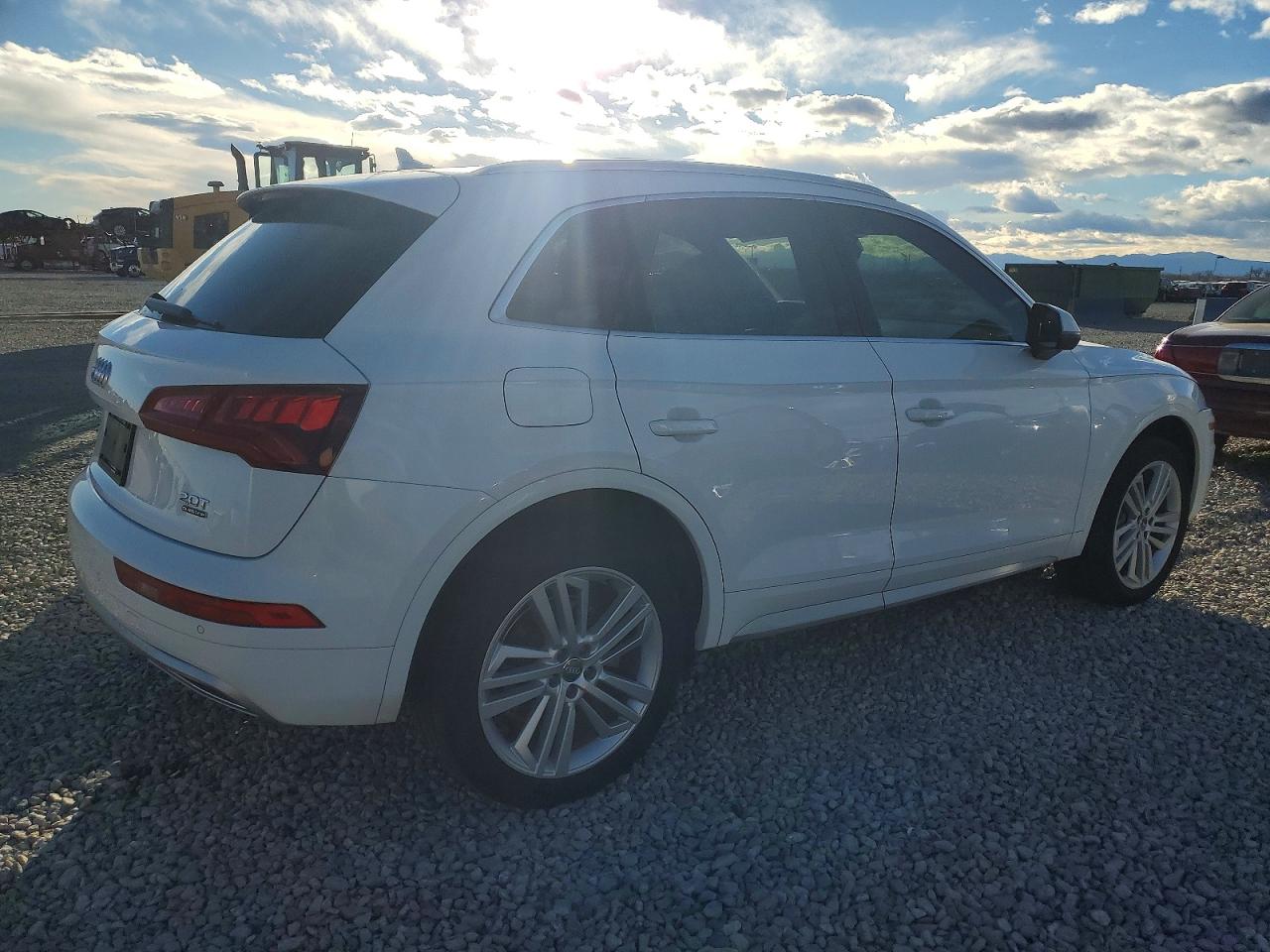 2018 AUDI Q5 PREMIUM PLUS photo 3