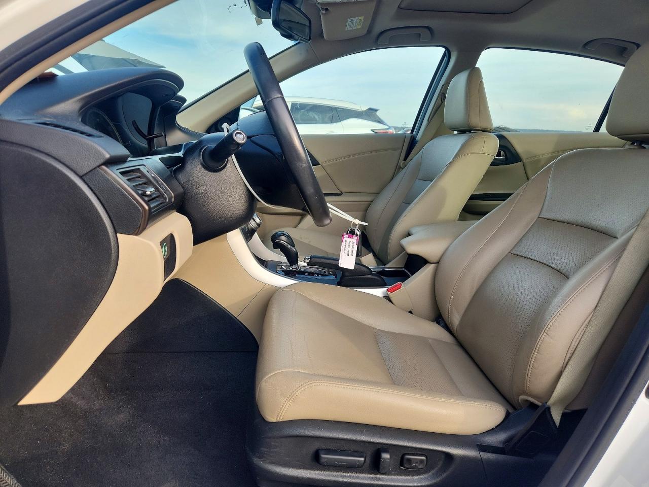 2015 HONDA ACCORD TOURING HYBRID photo 7