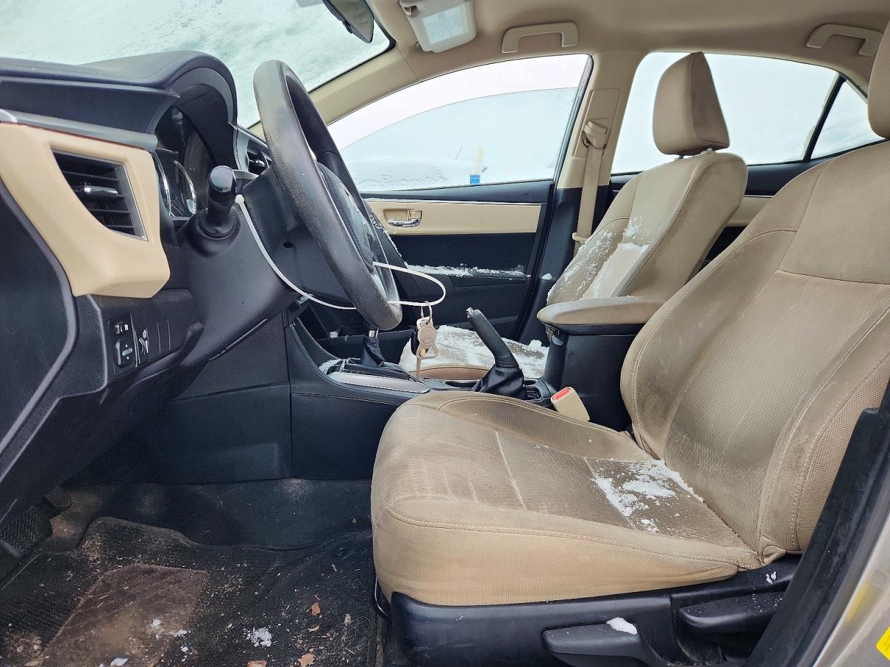 2014 TOYOTA COROLLA L photo 7