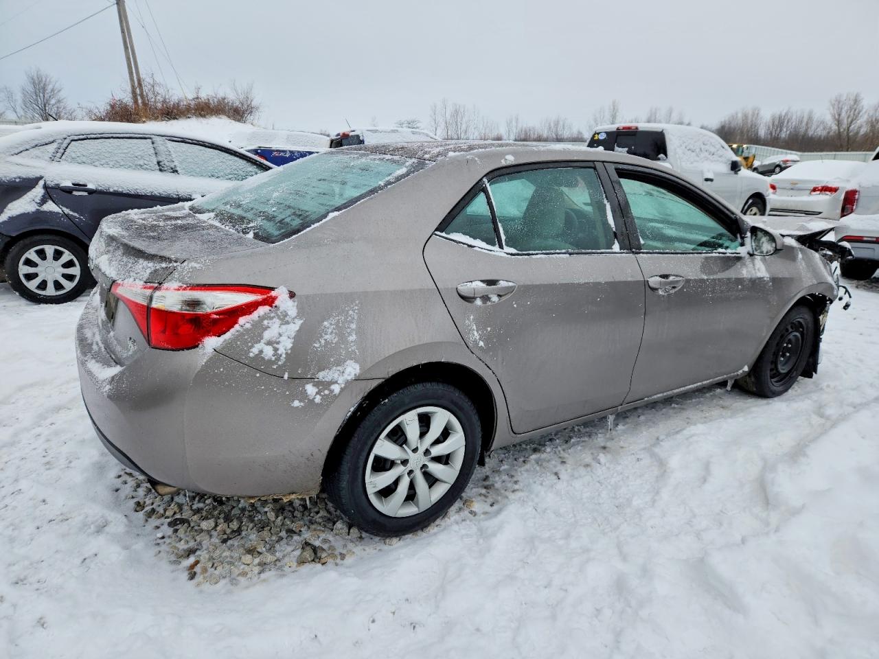 2014 TOYOTA COROLLA L photo 3
