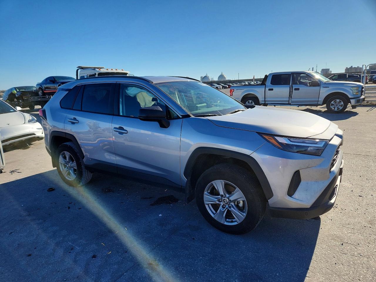 2025 TOYOTA RAV4 LE photo 4
