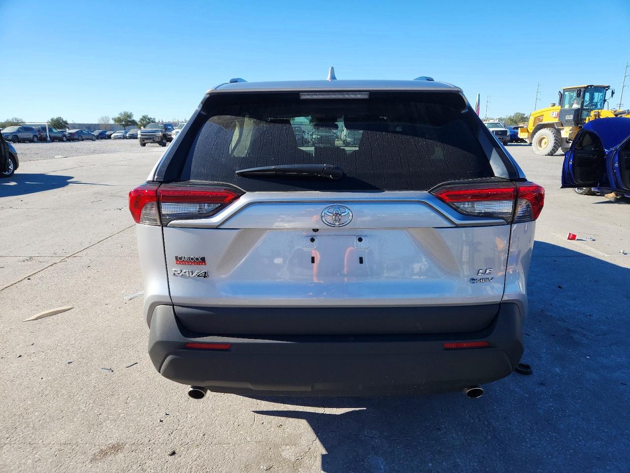 2025 TOYOTA RAV4 LE photo 6