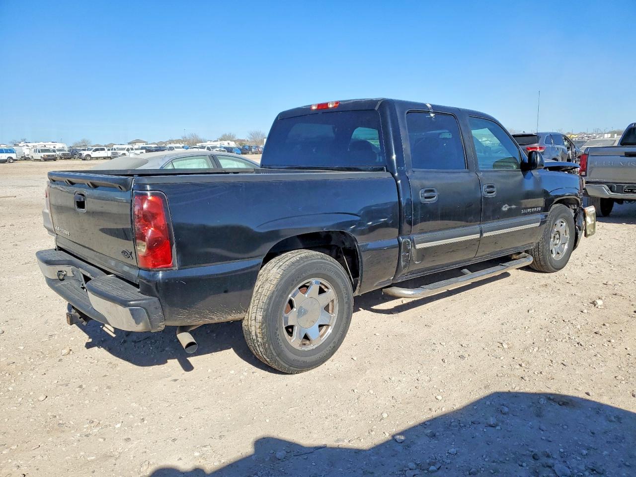 2007 CHEVROLET SILVERADO C1500 CLASSIC CREW CAB photo 3