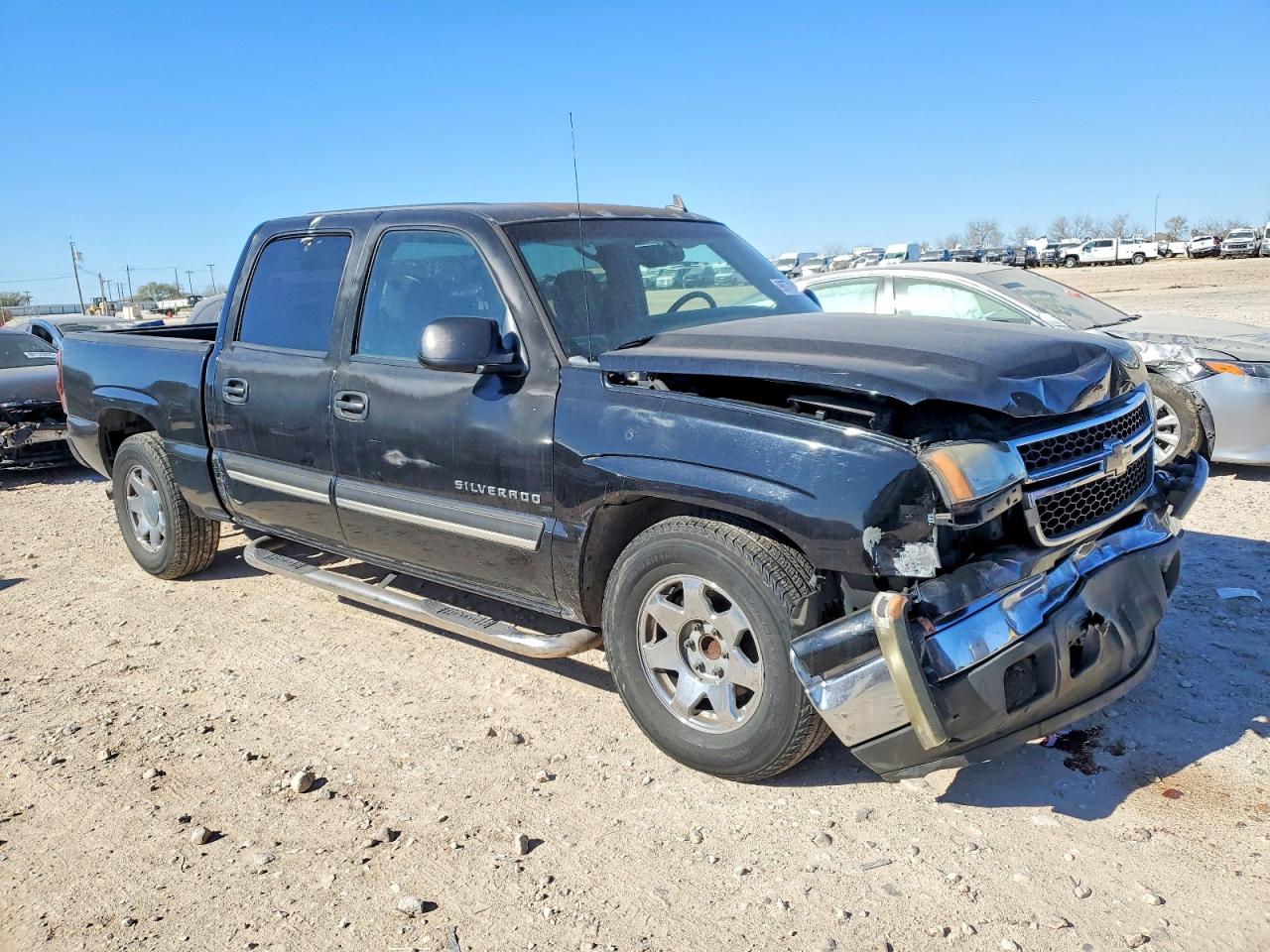 2007 CHEVROLET SILVERADO C1500 CLASSIC CREW CAB photo 4