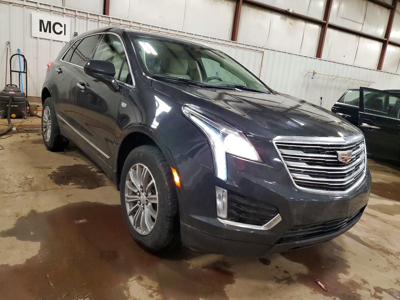 2019 CADILLAC XT5 LUXURY photo 4